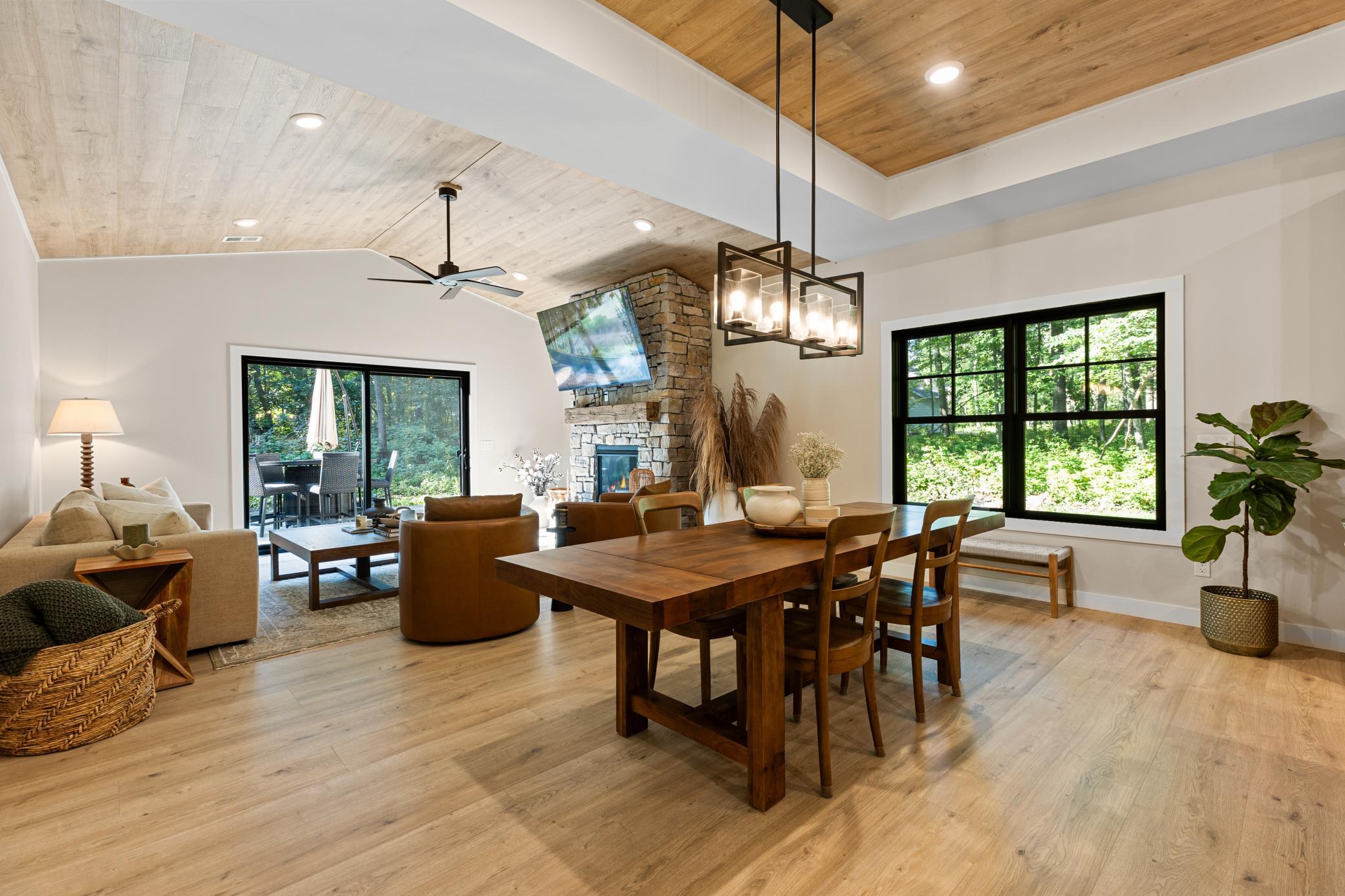 2025 single family home for sale at 1591 Maplewood Ridge Road in East Gull Lake, MN — 3 bed, 2 bath (photo 11 of 39)