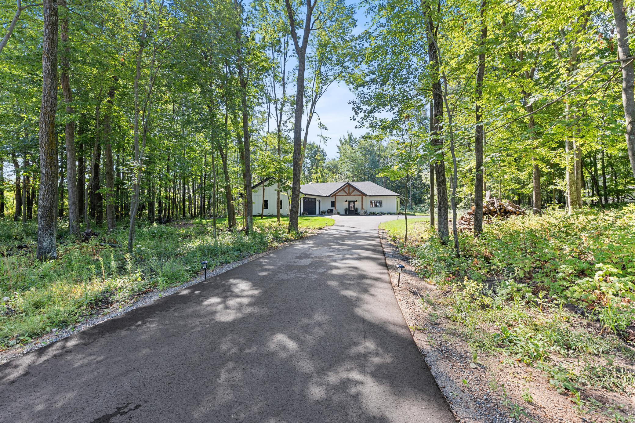 2025 single family home for sale at 1591 Maplewood Ridge Road in East Gull Lake, MN — 3 bed, 2 bath (photo 4 of 39)