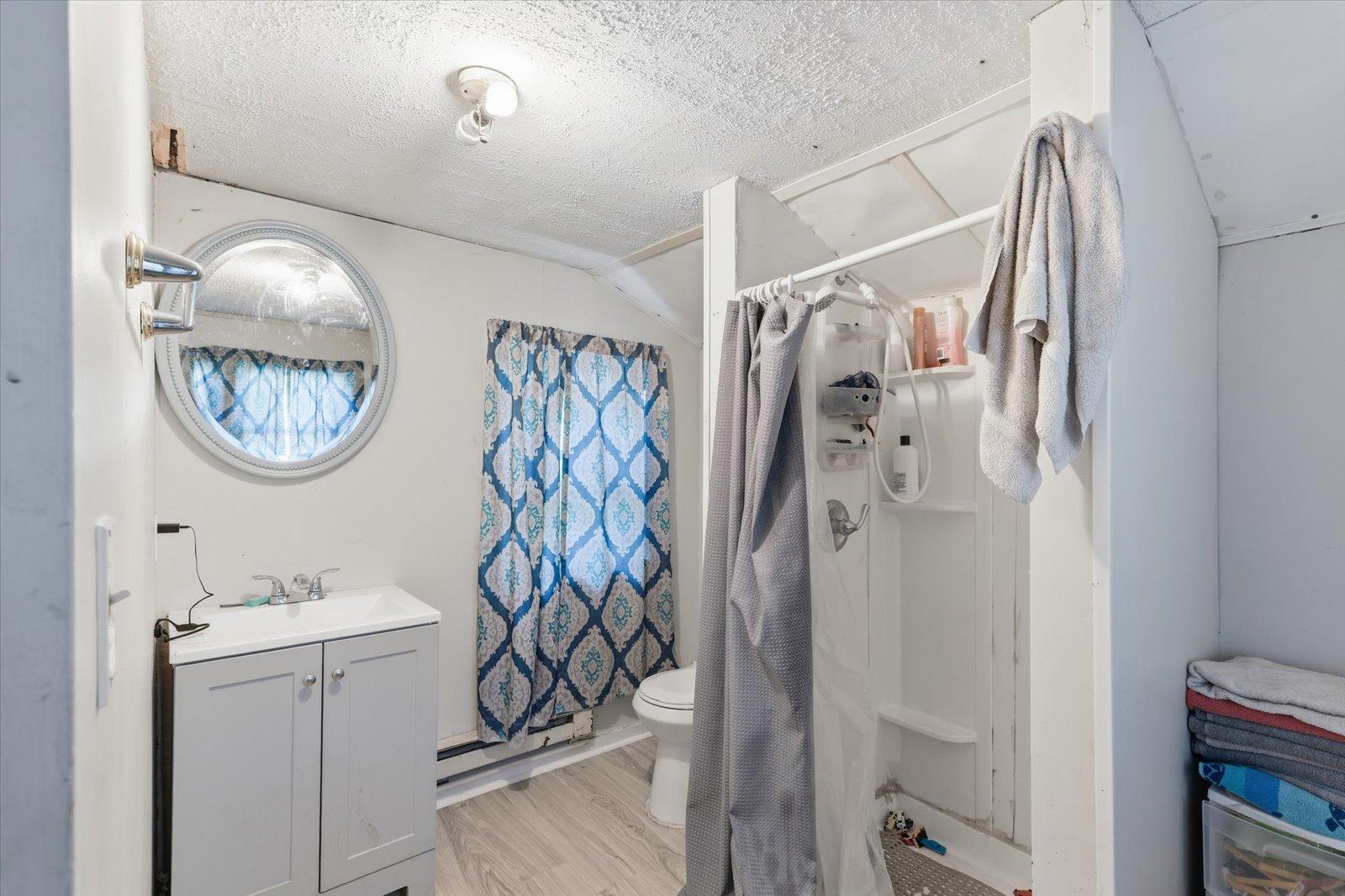 1989 duplex for sale at 219 3rd Avenue in Bovey, MN — 4 bed, 2 bath (photo 17 of 33)