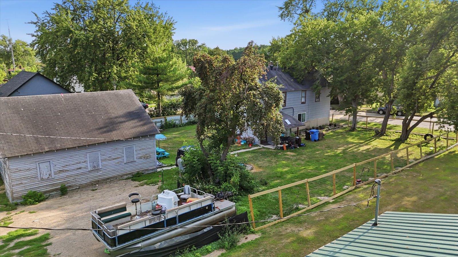 1989 duplex for sale at 219 3rd Avenue in Bovey, MN — 4 bed, 2 bath (photo 4 of 33)