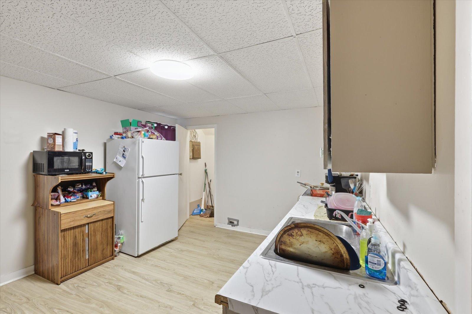 1989 duplex for sale at 219 3rd Avenue in Bovey, MN — 4 bed, 2 bath (photo 9 of 33)