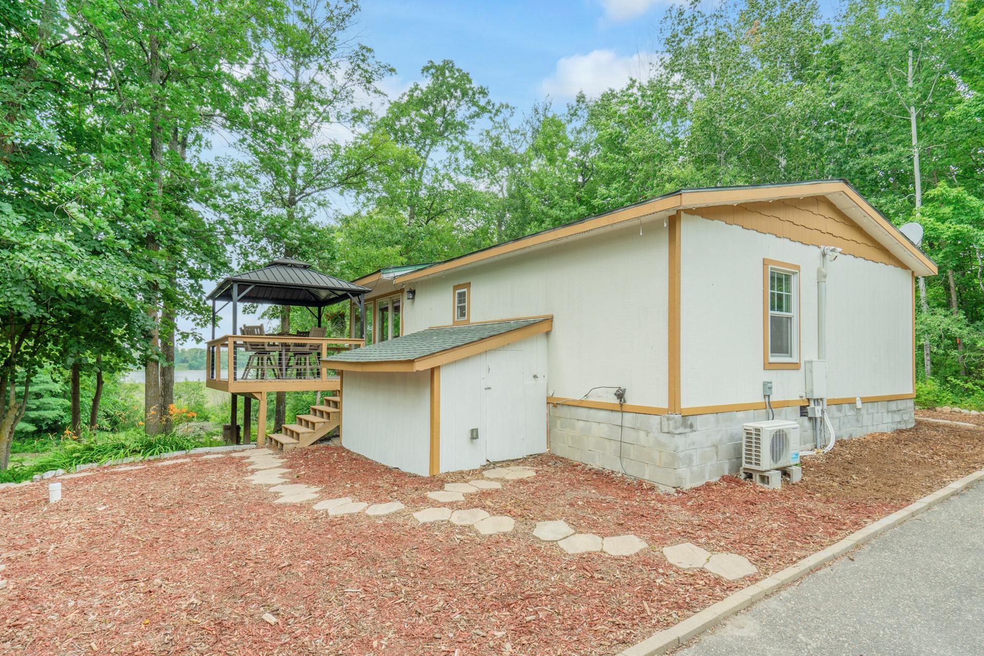 1990 single family home for sale at 4717 Red Pine Drive NW in Hackensack, MN — 2 bed, 1 bath (photo 2 of 29)