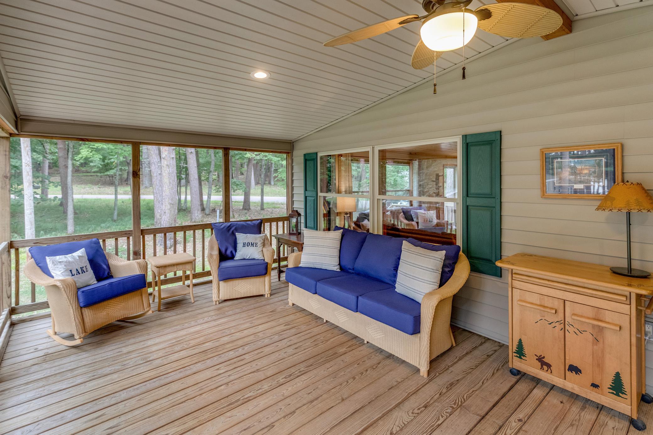 2005 single family home for sale at 12289 Whitefish Avenue, Unit 11 in Crosslake, MN — 2 bed, 2 bath (photo 16 of 37)