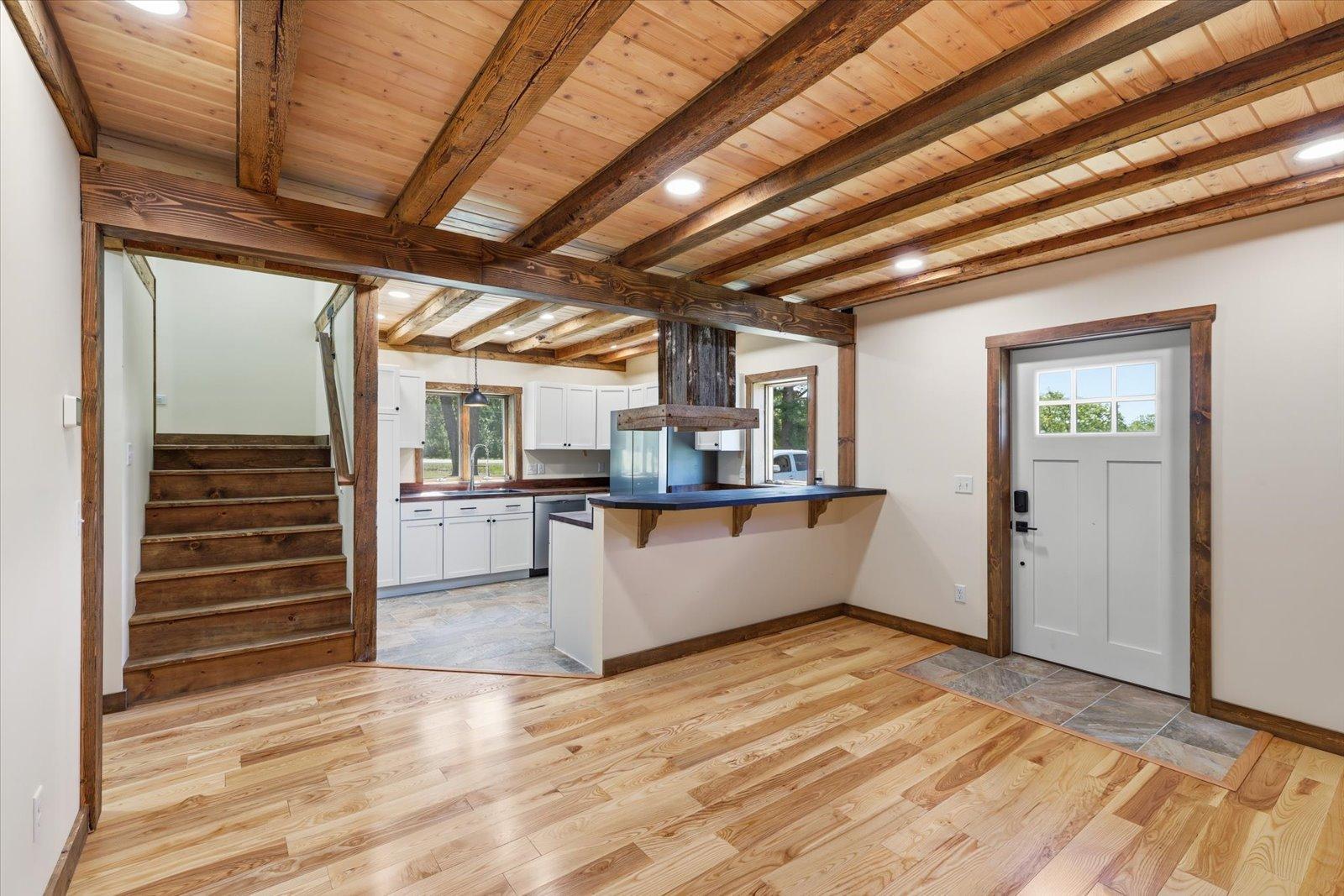 1900 single family home for sale at 25522 County Road 60 in Bovey, MN — 3 bed, 2 bath (photo 8 of 38)