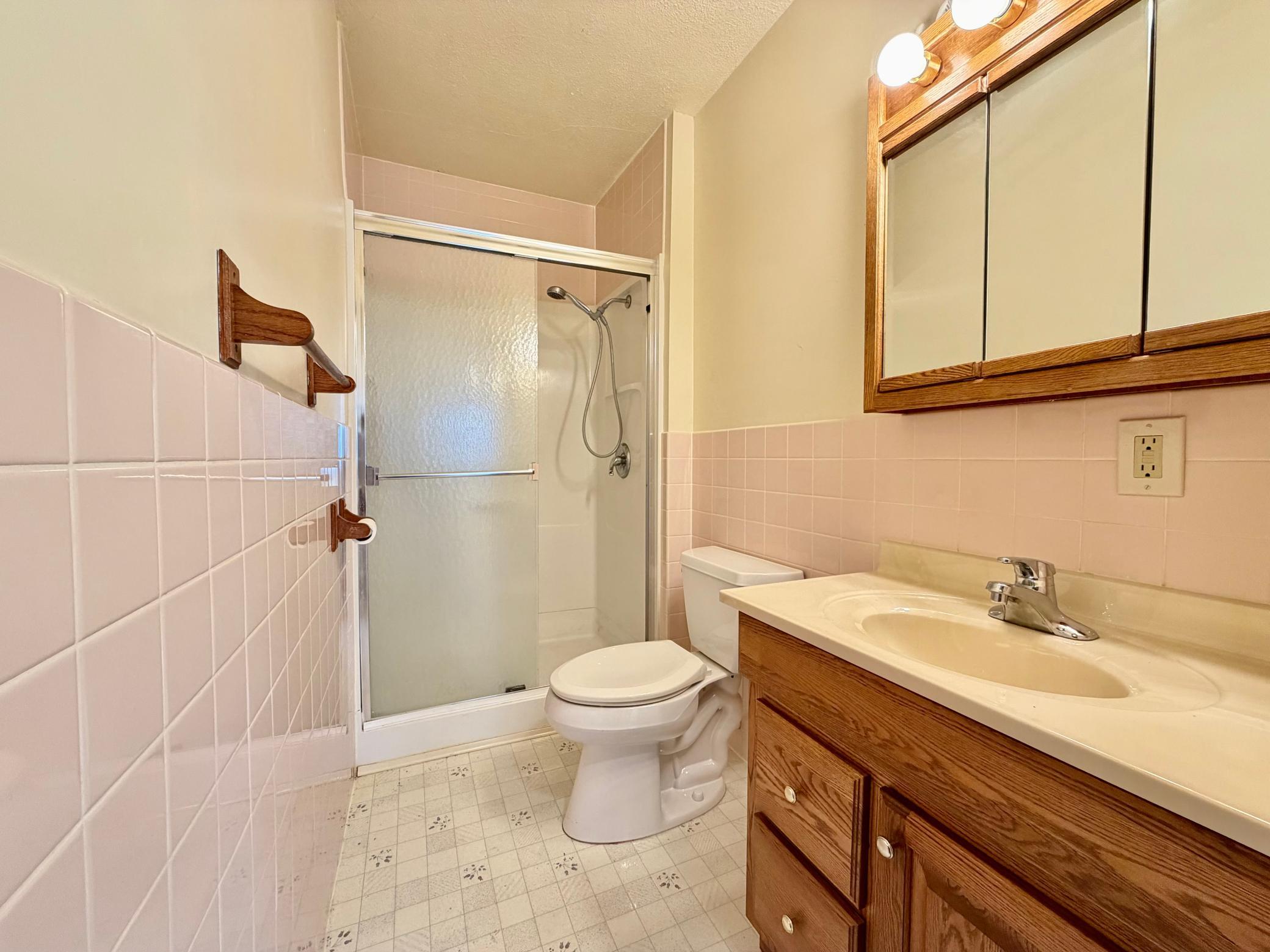 1920 single family home for sale at 509 E Vernon Avenue in Fergus Falls, MN — 3 bed, 2 bath (photo 16 of 30)