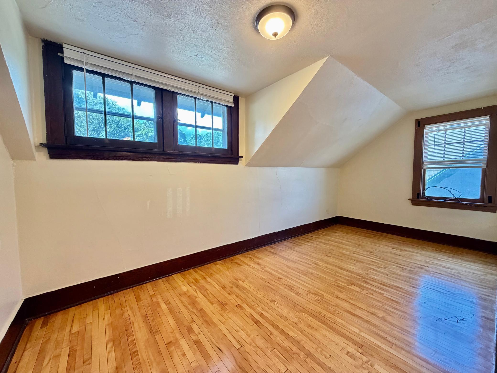 1920 single family home for sale at 509 E Vernon Avenue in Fergus Falls, MN — 3 bed, 2 bath (photo 19 of 30)
