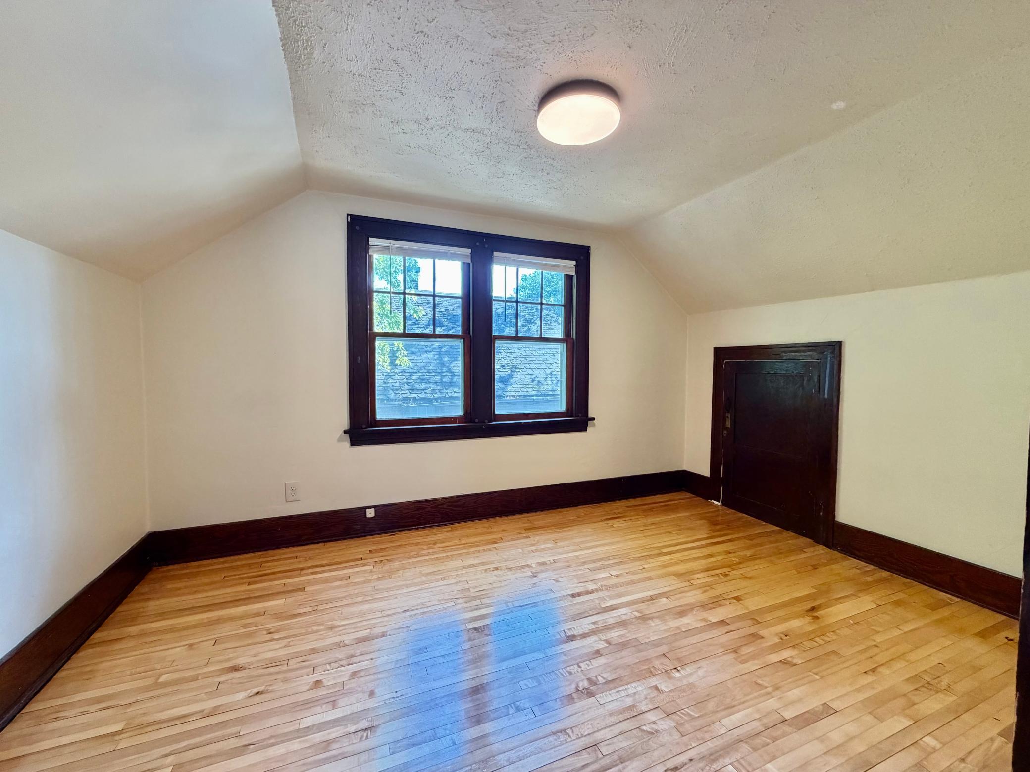 1920 single family home for sale at 509 E Vernon Avenue in Fergus Falls, MN — 3 bed, 2 bath (photo 21 of 30)