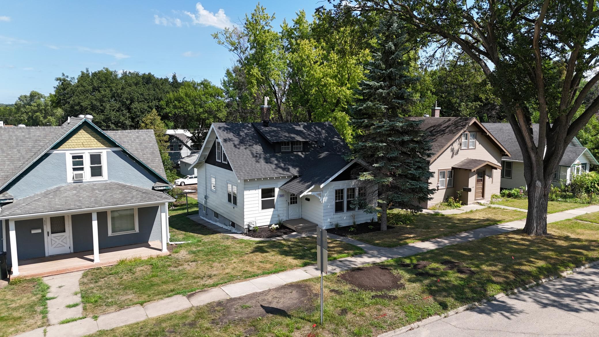 1920 single family home for sale at 509 E Vernon Avenue in Fergus Falls, MN — 3 bed, 2 bath (photo 25 of 30)