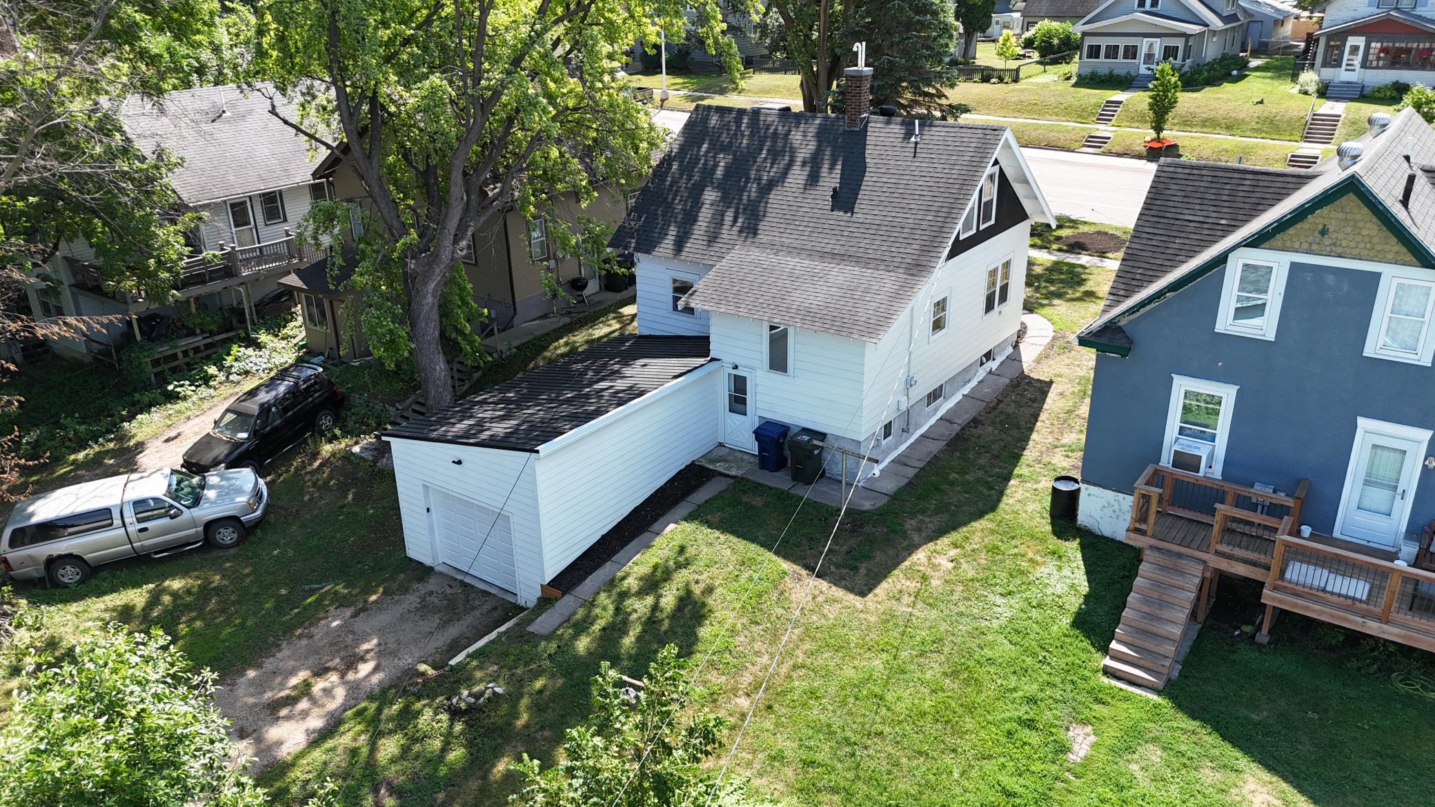 1920 single family home for sale at 509 E Vernon Avenue in Fergus Falls, MN — 3 bed, 2 bath (photo 4 of 30)
