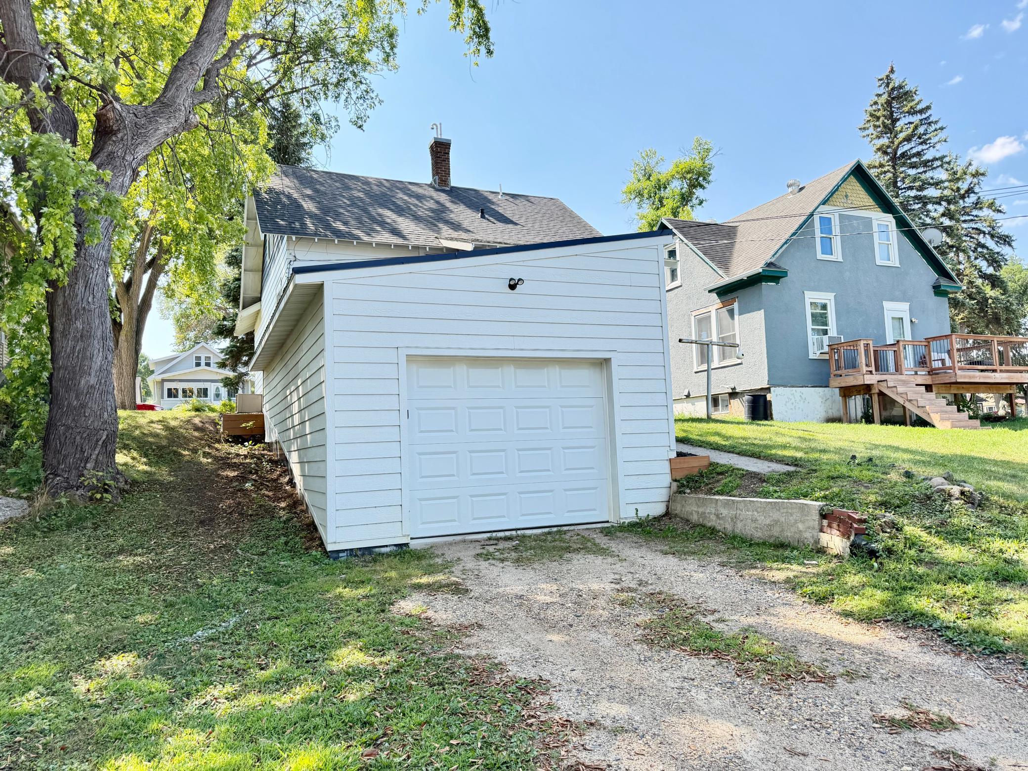 1920 single family home for sale at 509 E Vernon Avenue in Fergus Falls, MN — 3 bed, 2 bath (photo 6 of 30)