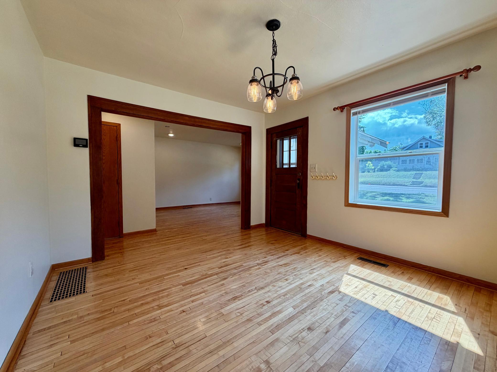 1920 single family home for sale at 509 E Vernon Avenue in Fergus Falls, MN — 3 bed, 2 bath (photo 7 of 30)