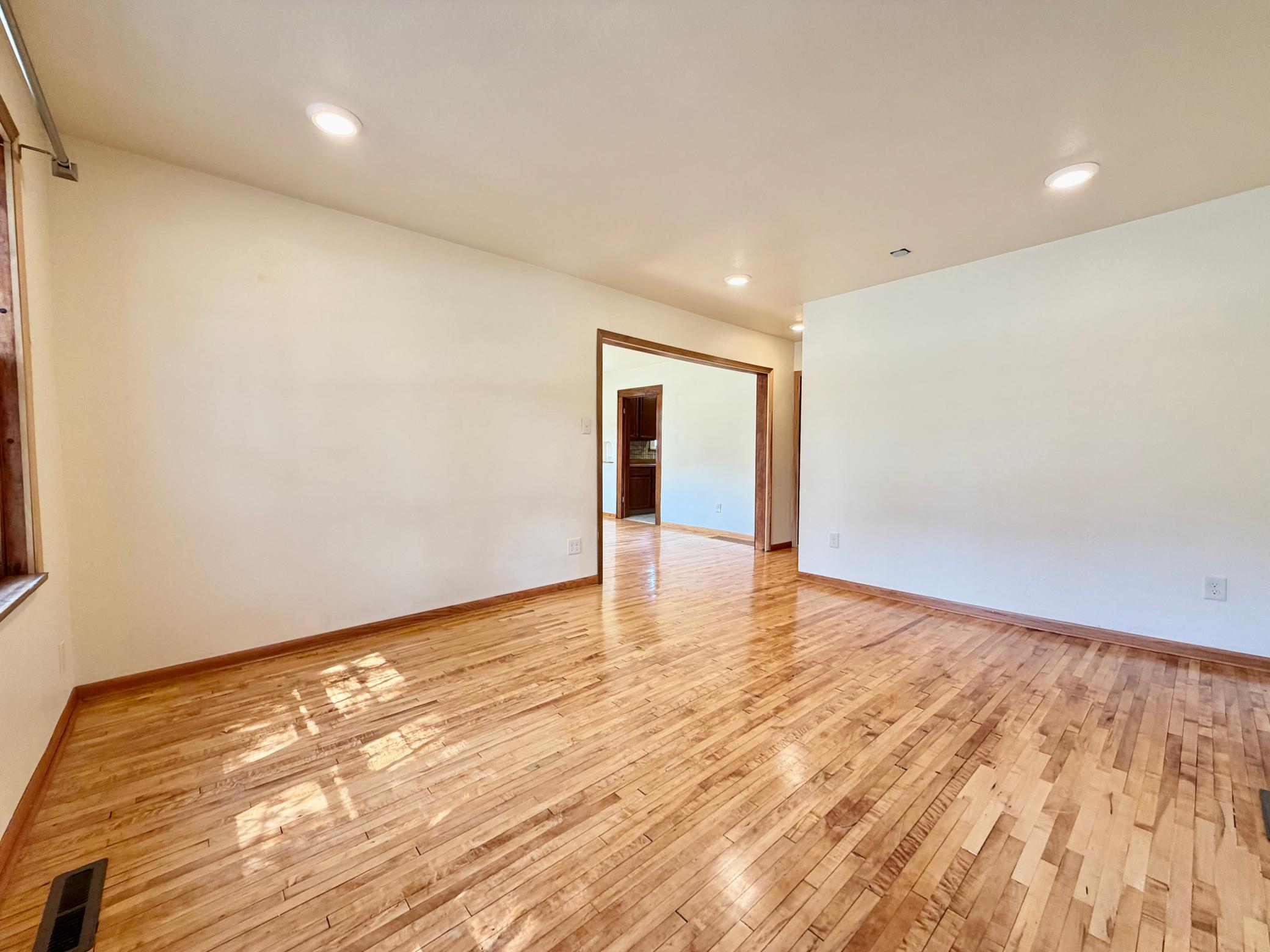1920 single family home for sale at 509 E Vernon Avenue in Fergus Falls, MN — 3 bed, 2 bath (photo 10 of 30)