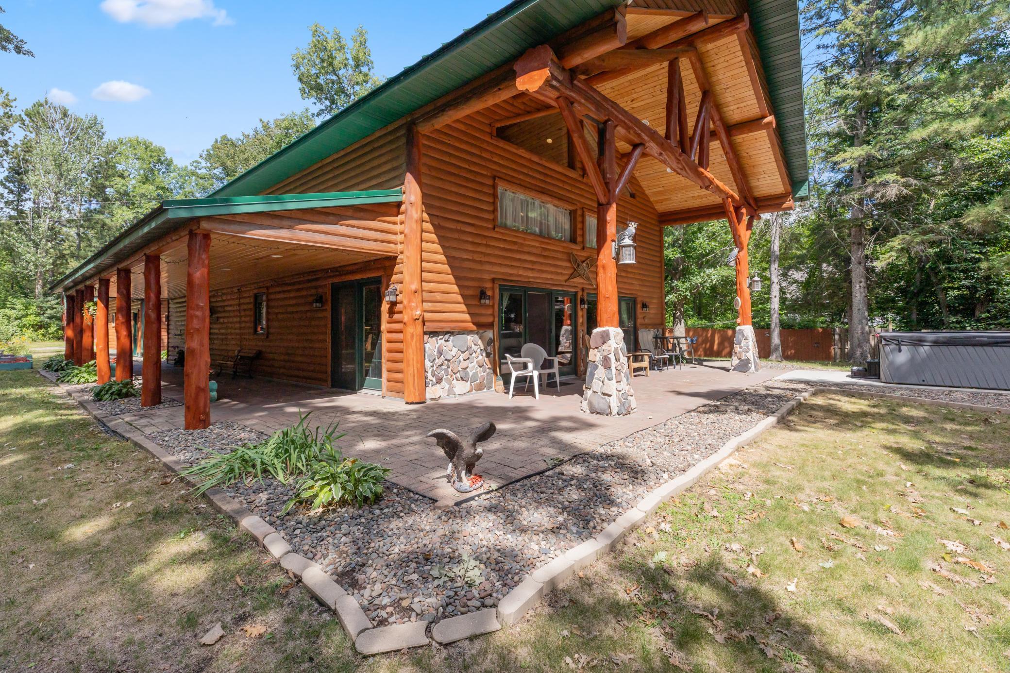 2011 single family home for sale at 19099 Havel Ridge in Brainerd, MN — 3 bed, 5 bath (photo 2 of 48)