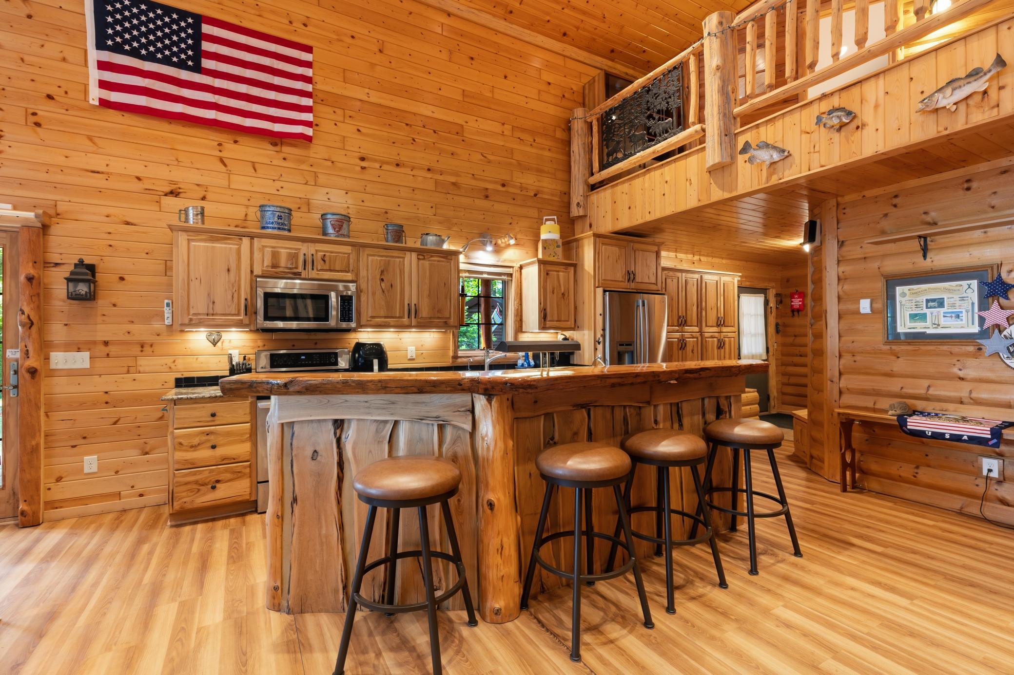 2011 single family home for sale at 19099 Havel Ridge in Brainerd, MN — 3 bed, 5 bath (photo 9 of 48)