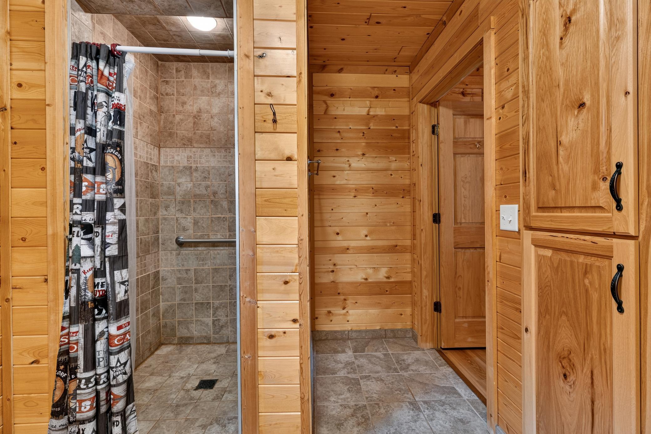 2011 single family home for sale at 19099 Havel Ridge in Brainerd, MN — 3 bed, 5 bath (photo 23 of 47)