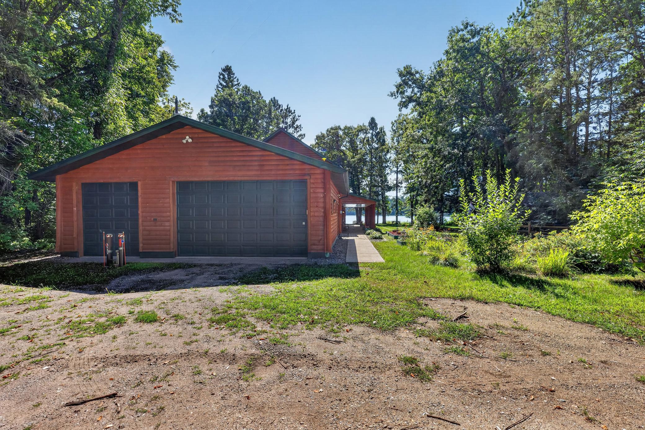 2011 single family home for sale at 19099 Havel Ridge in Brainerd, MN — 3 bed, 5 bath (photo 38 of 47)