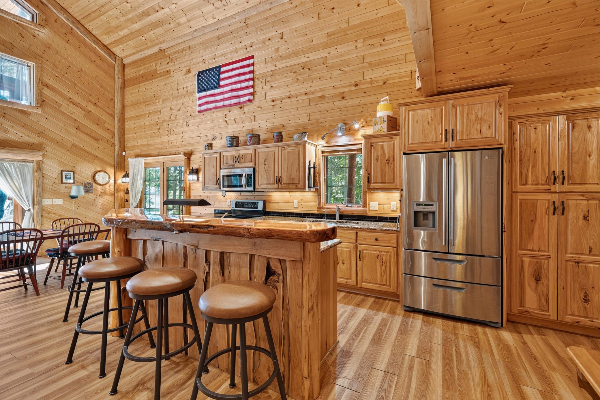 2011 single family home for sale at 19099 Havel Ridge in Brainerd, MN — 3 bed, 5 bath (photo 9 of 47)