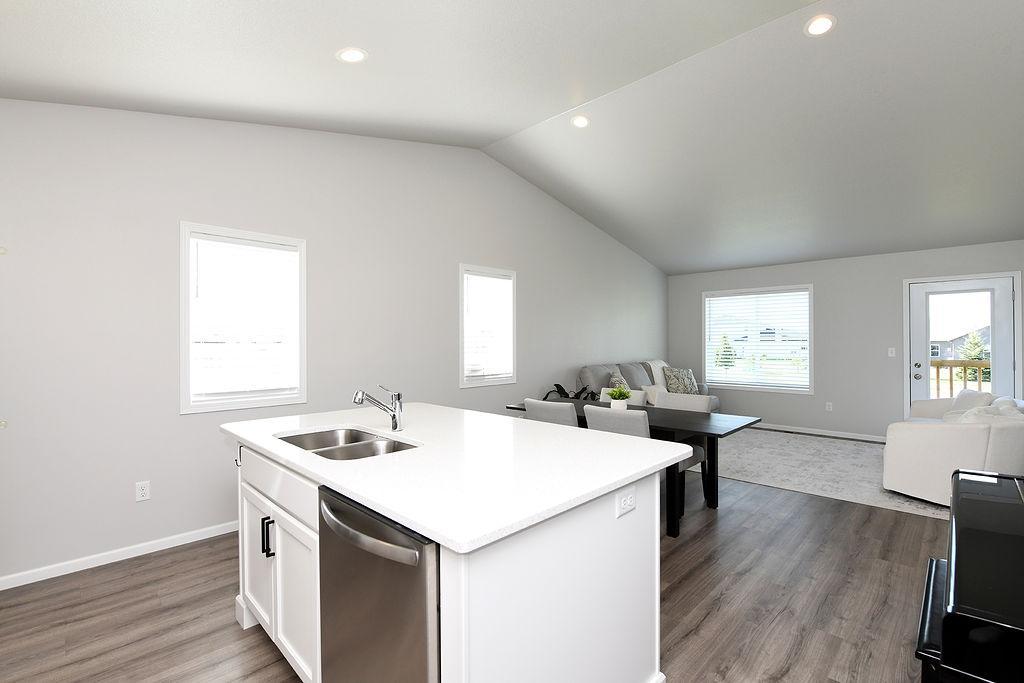 2023 single family home for sale at 1444 69 Avenue S in Fargo, ND — 3 bed, 2 bath (photo 5 of 24)