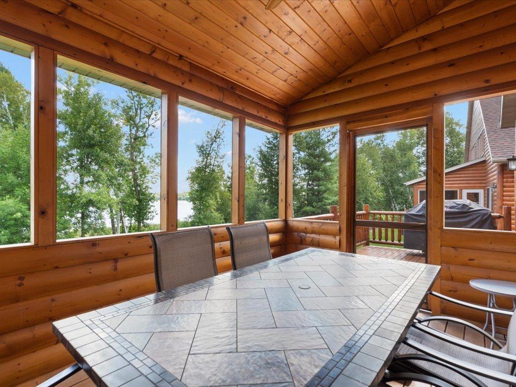 2017 twin home for sale at 6326 Wilderness Road, Unit 28 in Pequot Lakes, MN — 5 bed, 3 bath (photo 19 of 46)