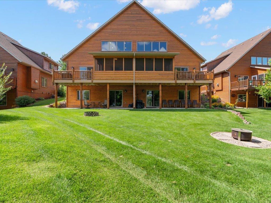 2017 twin home for sale at 6326 Wilderness Road, Unit 28 in Pequot Lakes, MN — 5 bed, 3 bath (photo 30 of 46)