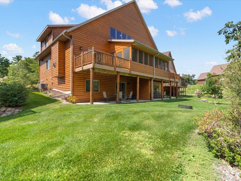 2017 twin home for sale at 6326 Wilderness Road, Unit 28 in Pequot Lakes, MN — 5 bed, 3 bath (photo 32 of 46)