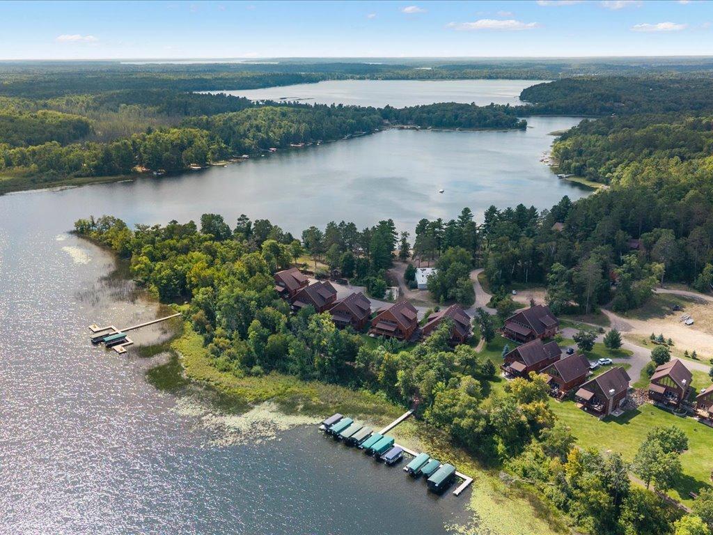 2017 twin home for sale at 6326 Wilderness Road, Unit 28 in Pequot Lakes, MN — 5 bed, 3 bath (photo 34 of 46)