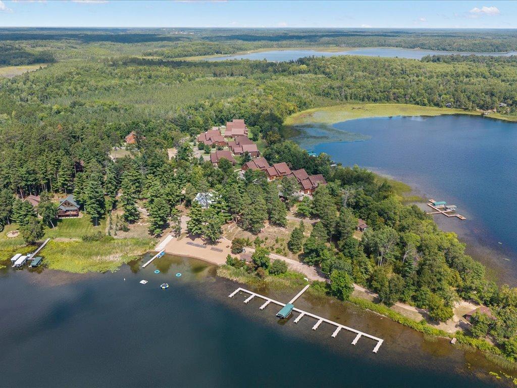 2017 twin home for sale at 6326 Wilderness Road, Unit 28 in Pequot Lakes, MN — 5 bed, 3 bath (photo 37 of 46)