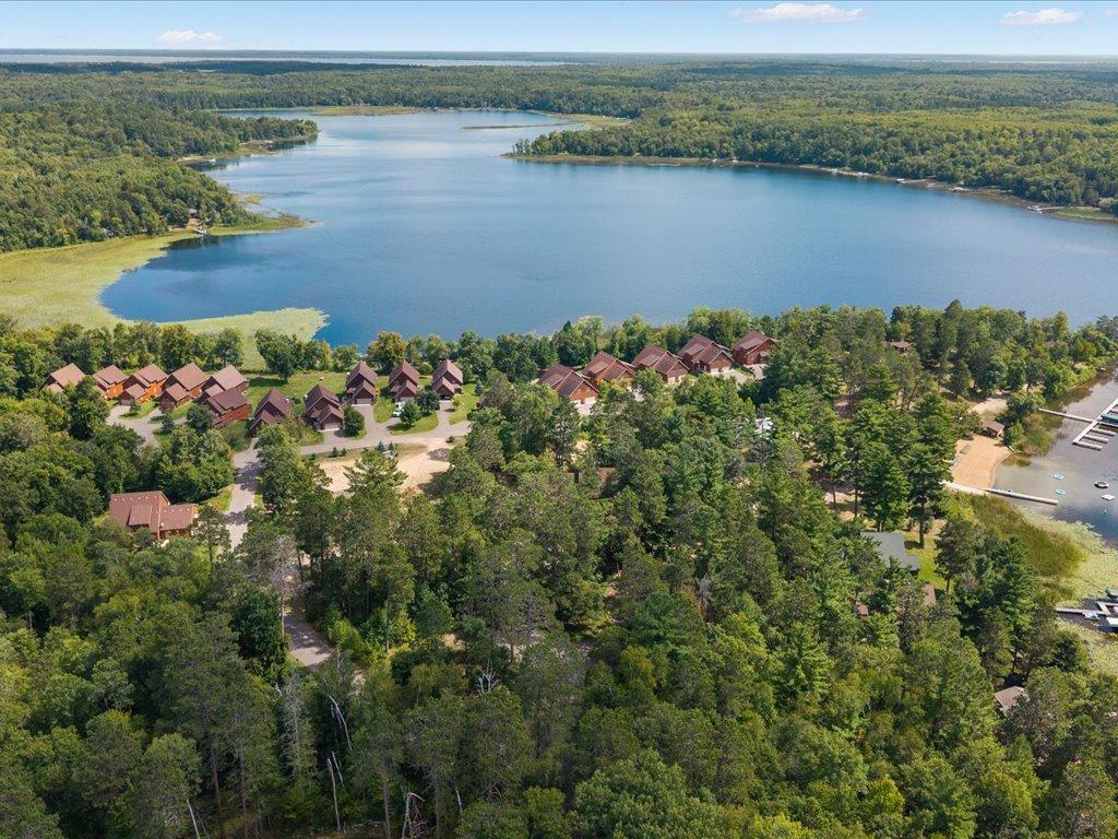 2017 twin home for sale at 6326 Wilderness Road, Unit 28 in Pequot Lakes, MN — 5 bed, 3 bath (photo 41 of 46)