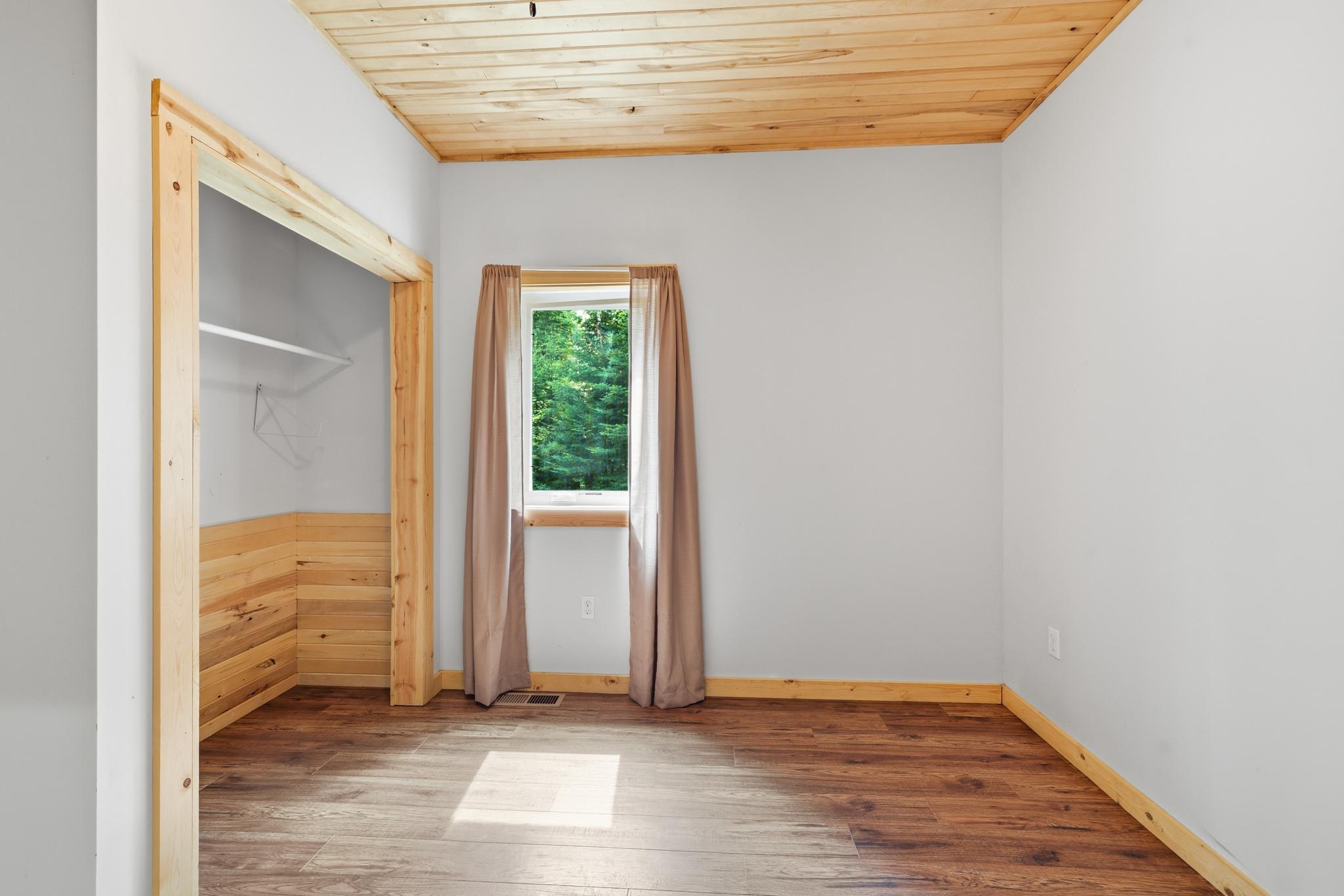 2015 single family home for sale at 23917 County Road 53 in Bigfork, MN — 2 bed, 1 bath (photo 13 of 33)