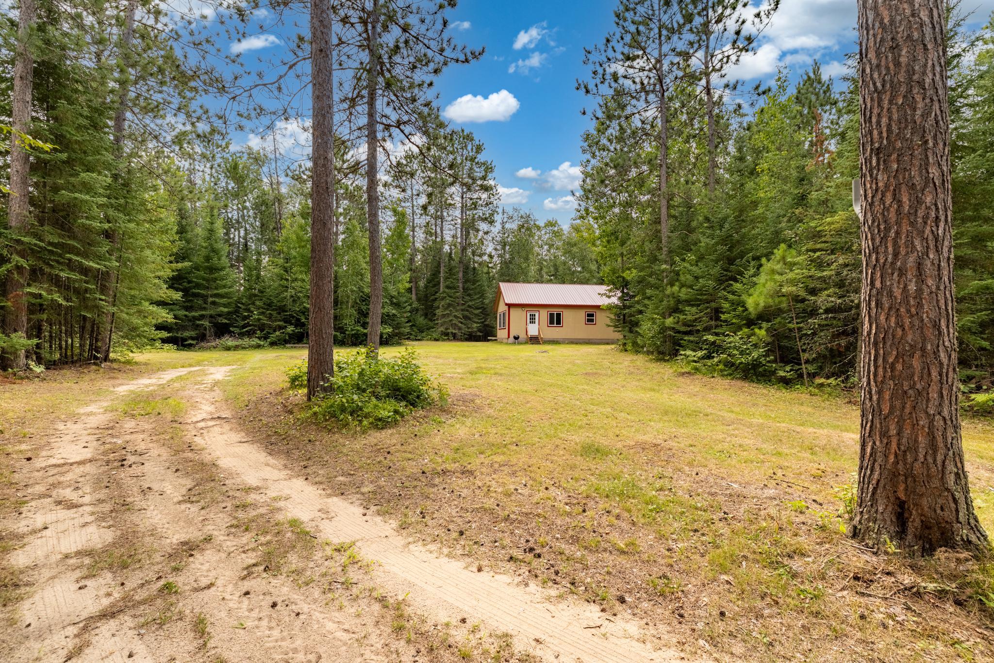 2015 single family home for sale at 23917 County Road 53 in Bigfork, MN — 2 bed, 1 bath (photo 3 of 33)