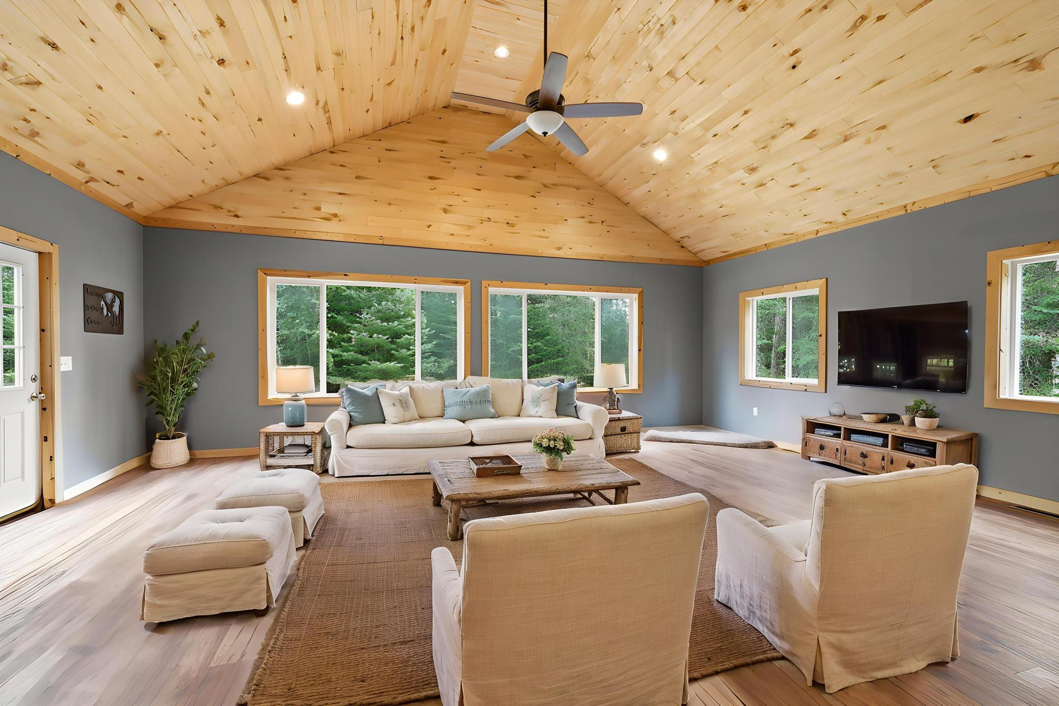 2015 single family home for sale at 23917 County Road 53 in Bigfork, MN — 2 bed, 1 bath (photo 7 of 33)