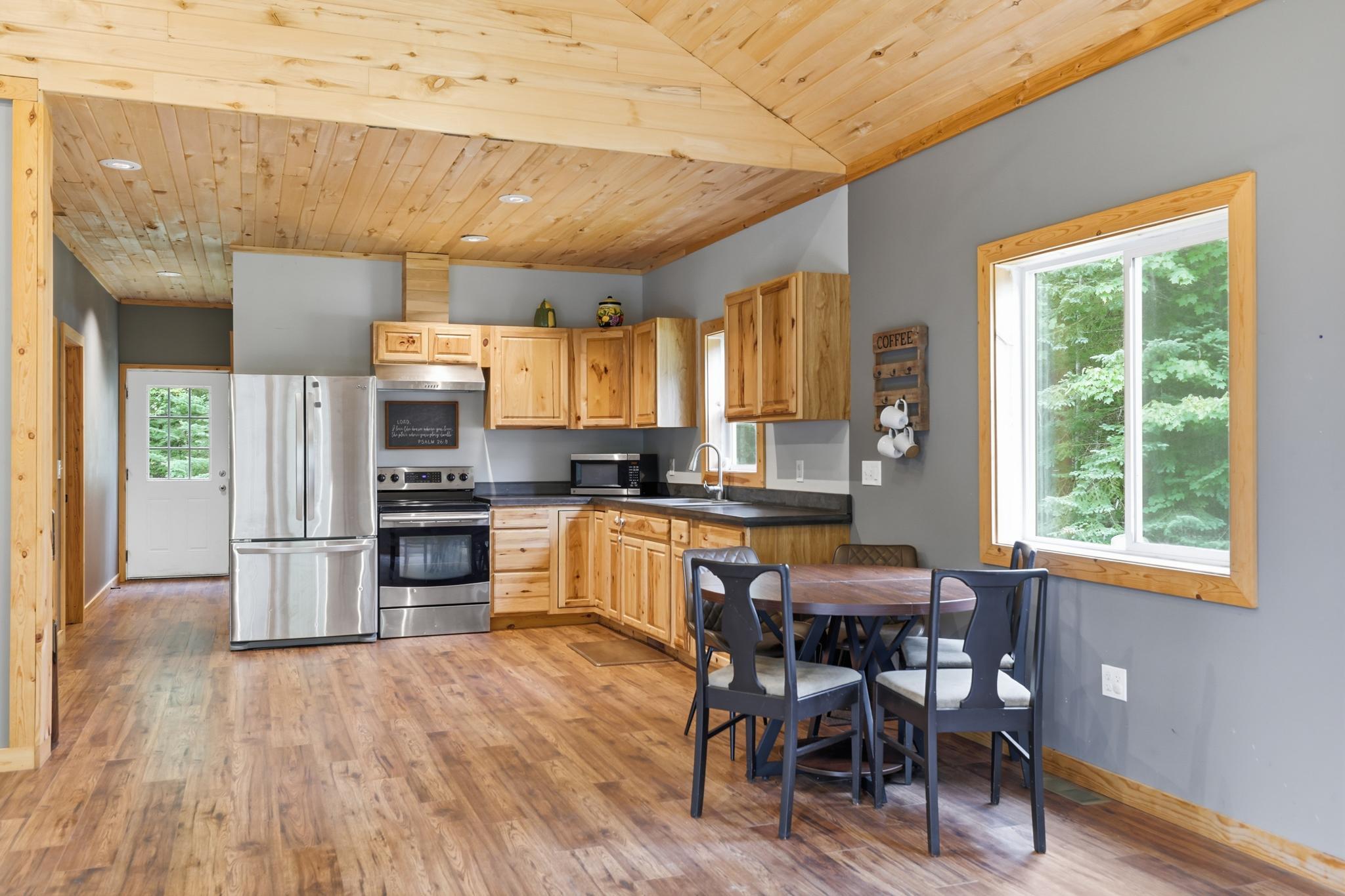 2015 single family home for sale at 23917 County Road 53 in Bigfork, MN — 2 bed, 1 bath (photo 10 of 33)