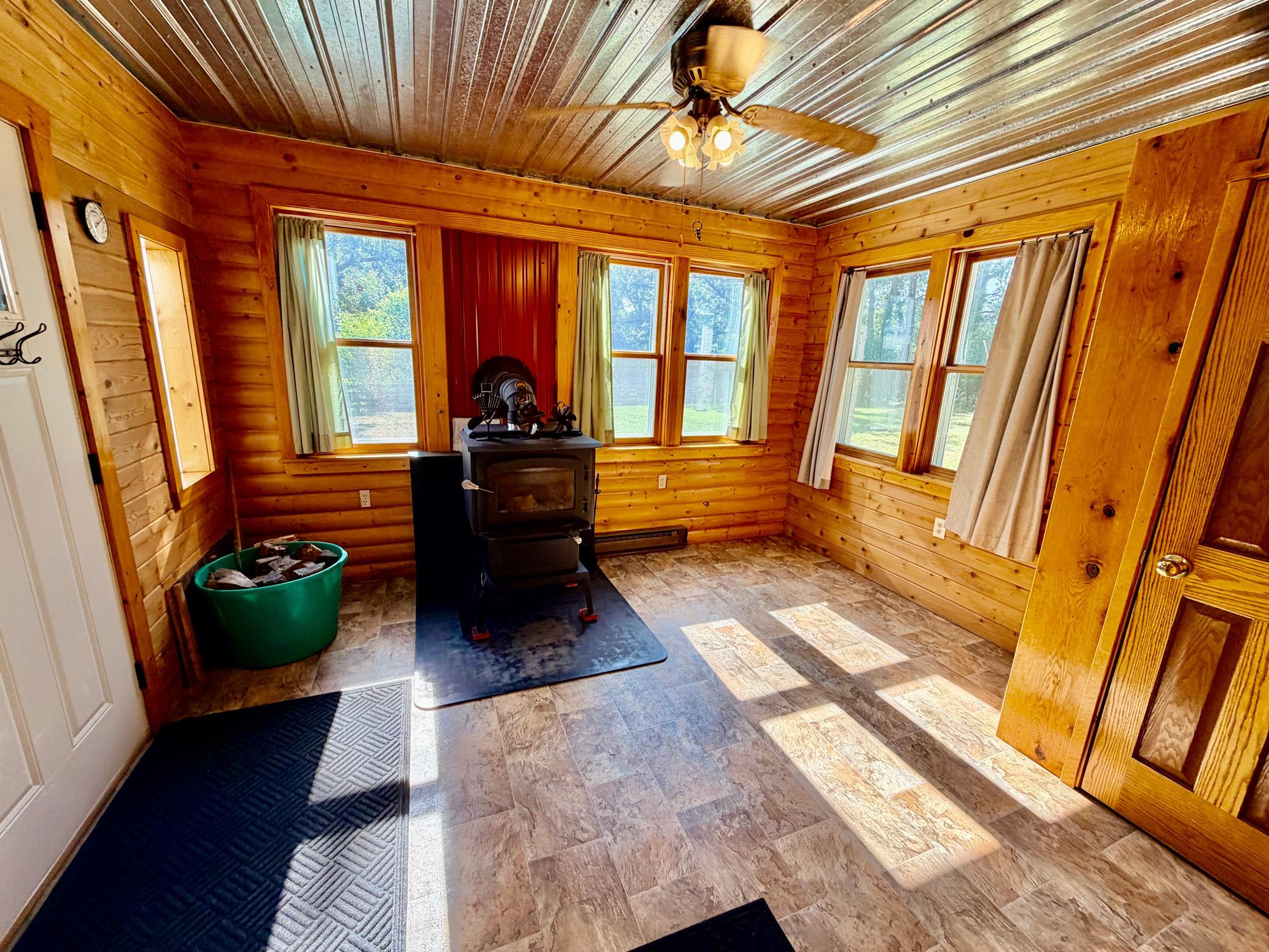 1900 single family home for sale at 39726 350th Avenue SE in Fosston, MN — 3 bed, 2 bath (photo 11 of 51)