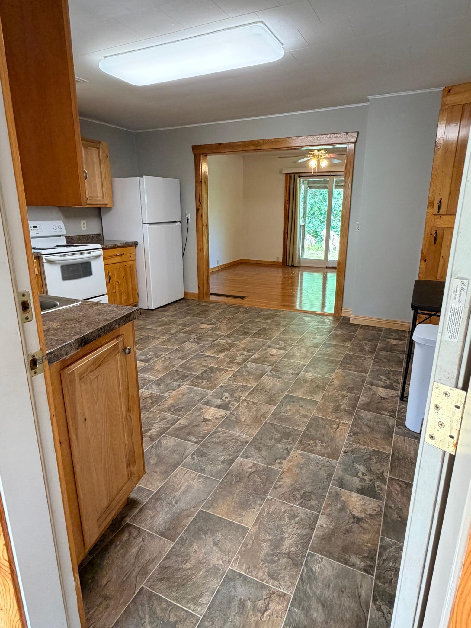 1900 single family home for sale at 39726 350th Avenue SE in Fosston, MN — 3 bed, 2 bath (photo 14 of 51)