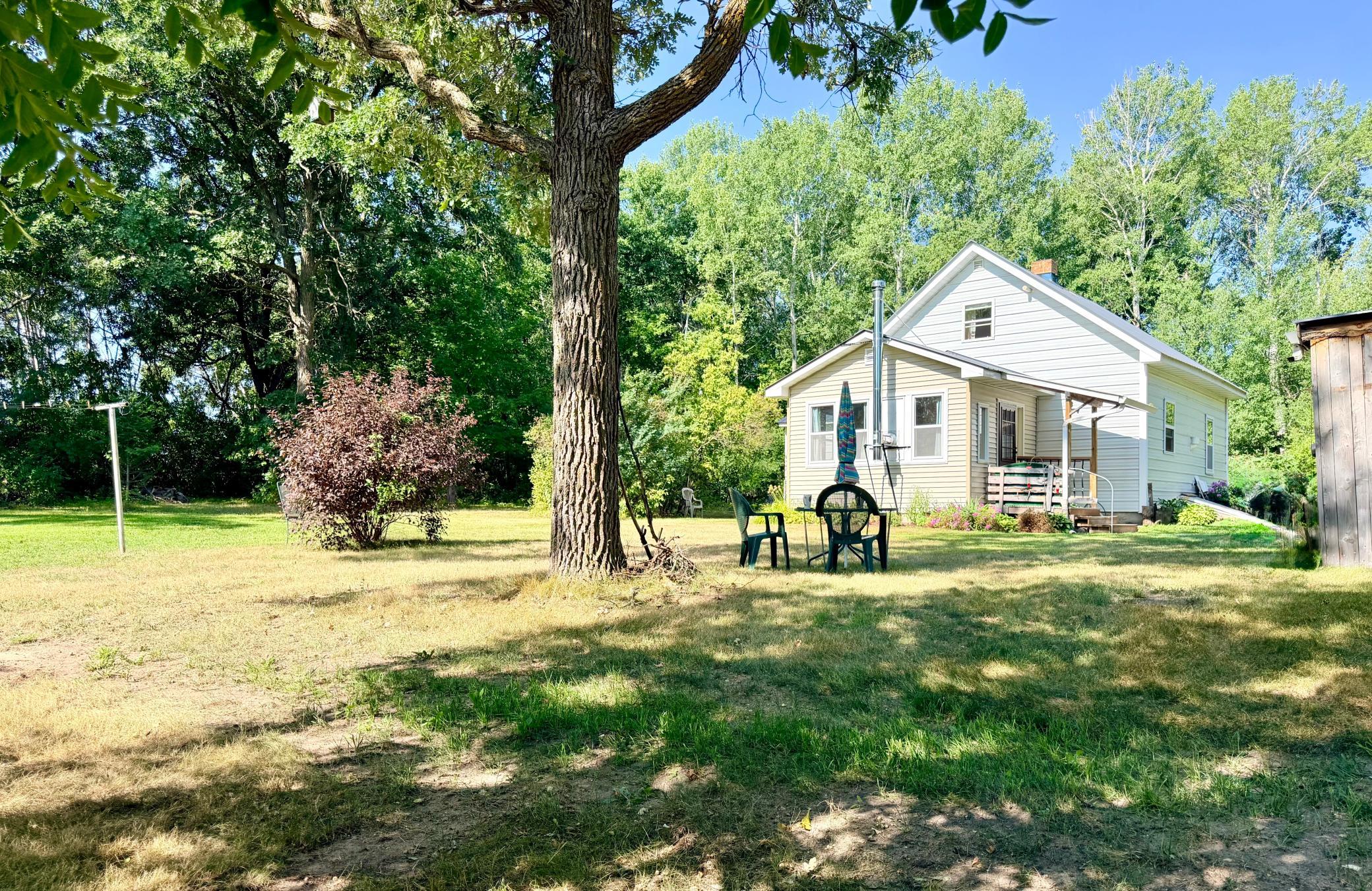 1900 single family home for sale at 39726 350th Avenue SE in Fosston, MN — 3 bed, 2 bath (photo 3 of 51)