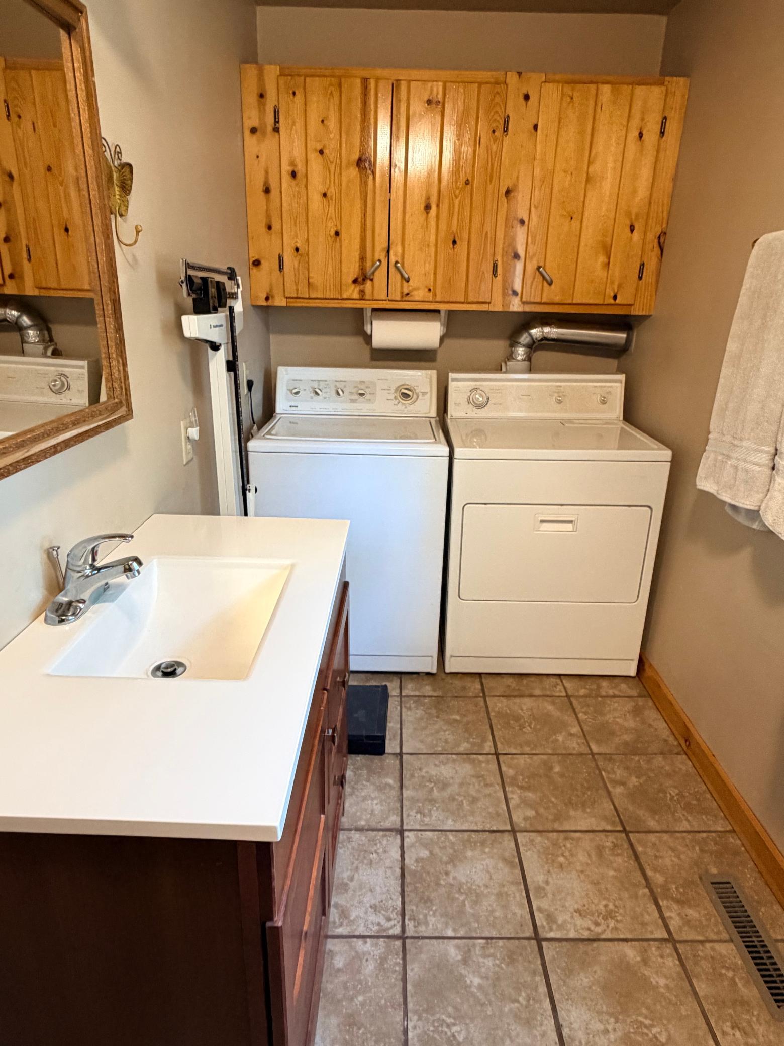 1900 single family home for sale at 39726 350th Avenue SE in Fosston, MN — 3 bed, 2 bath (photo 26 of 51)