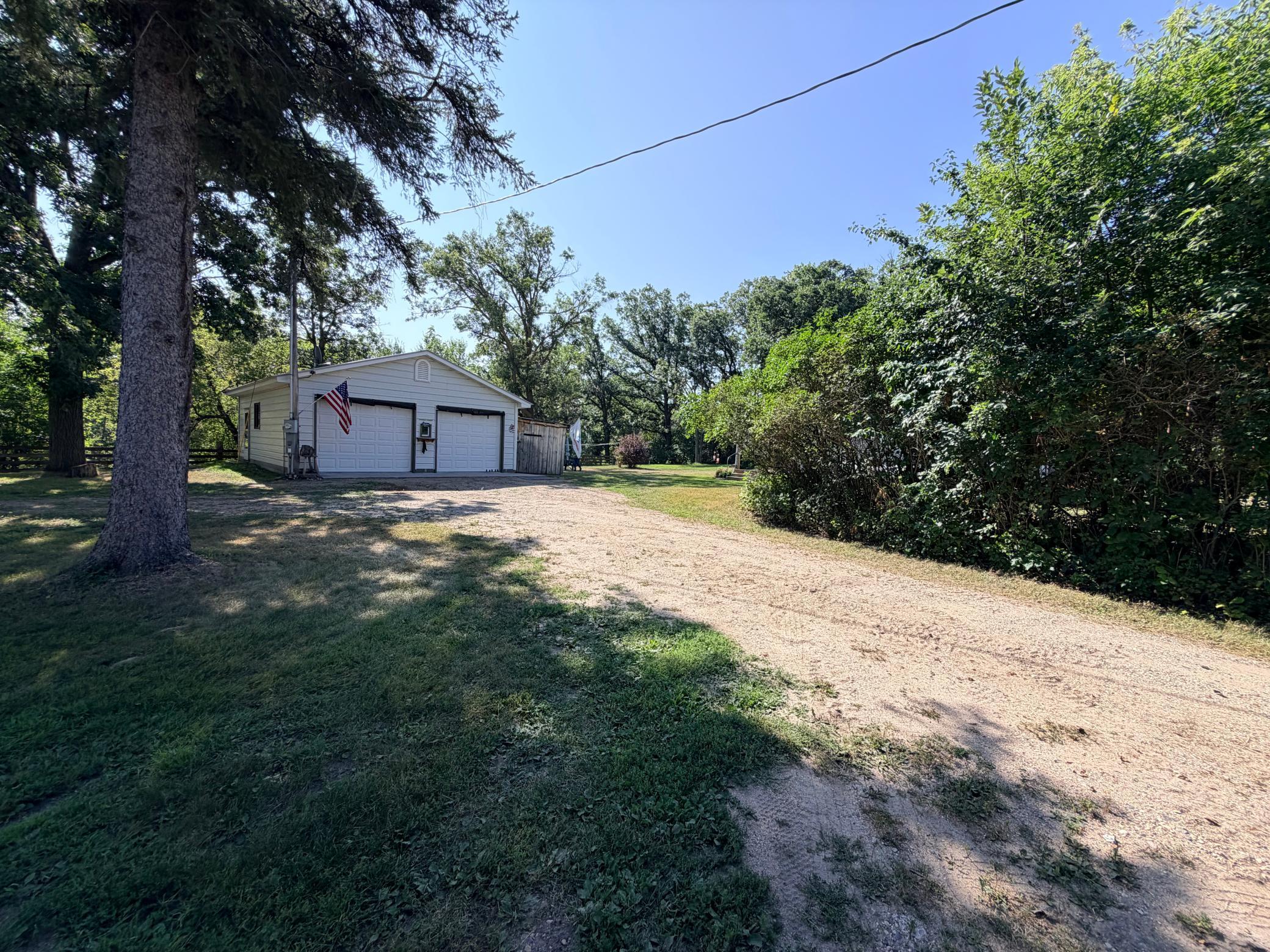 1900 single family home for sale at 39726 350th Avenue SE in Fosston, MN — 3 bed, 2 bath (photo 34 of 51)