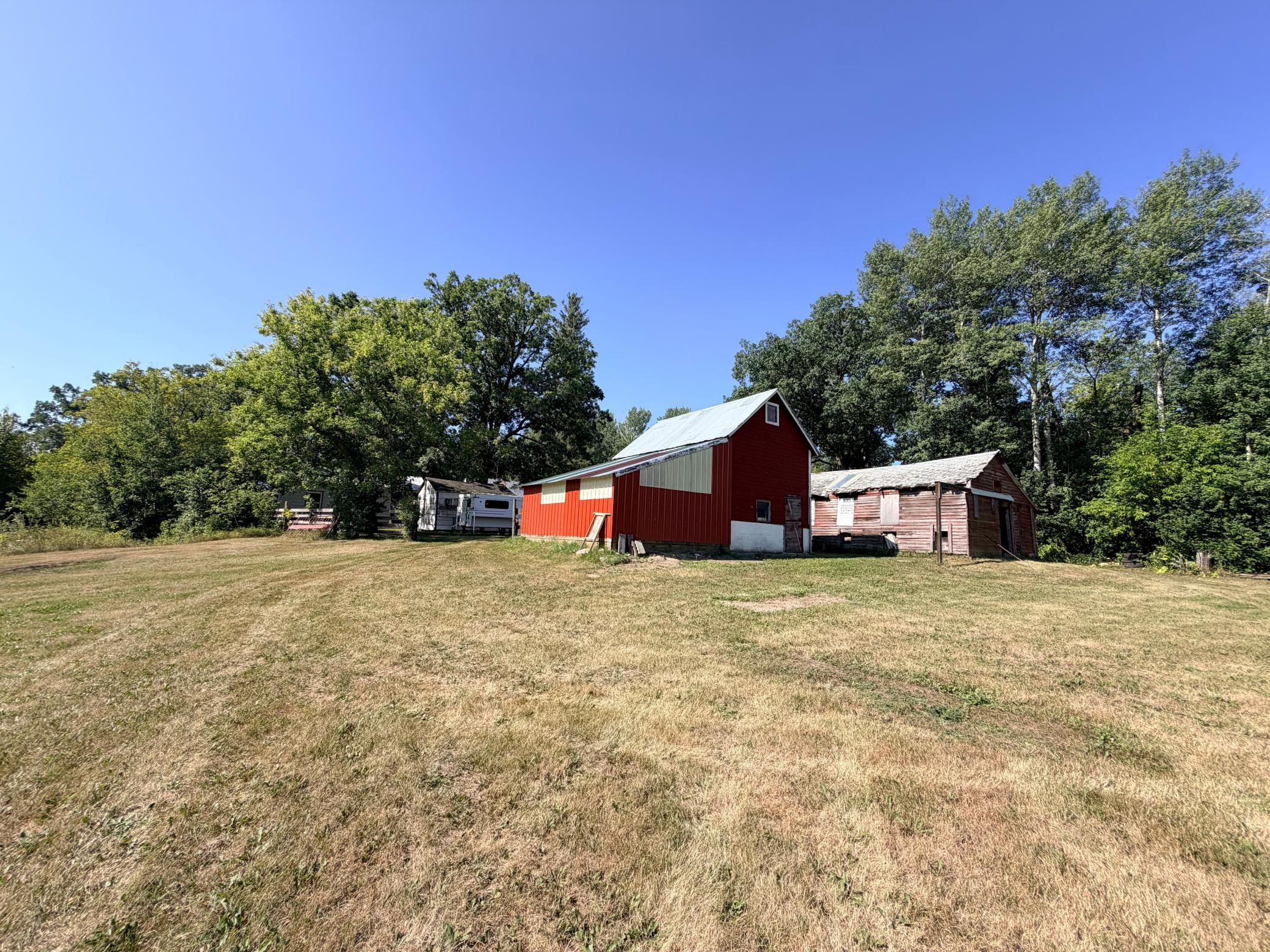 1900 single family home for sale at 39726 350th Avenue SE in Fosston, MN — 3 bed, 2 bath (photo 44 of 51)