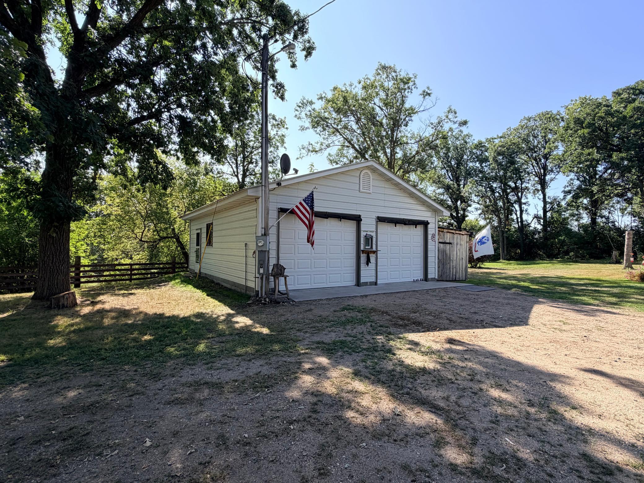 1900 single family home for sale at 39726 350th Avenue SE in Fosston, MN — 3 bed, 2 bath (photo 9 of 51)