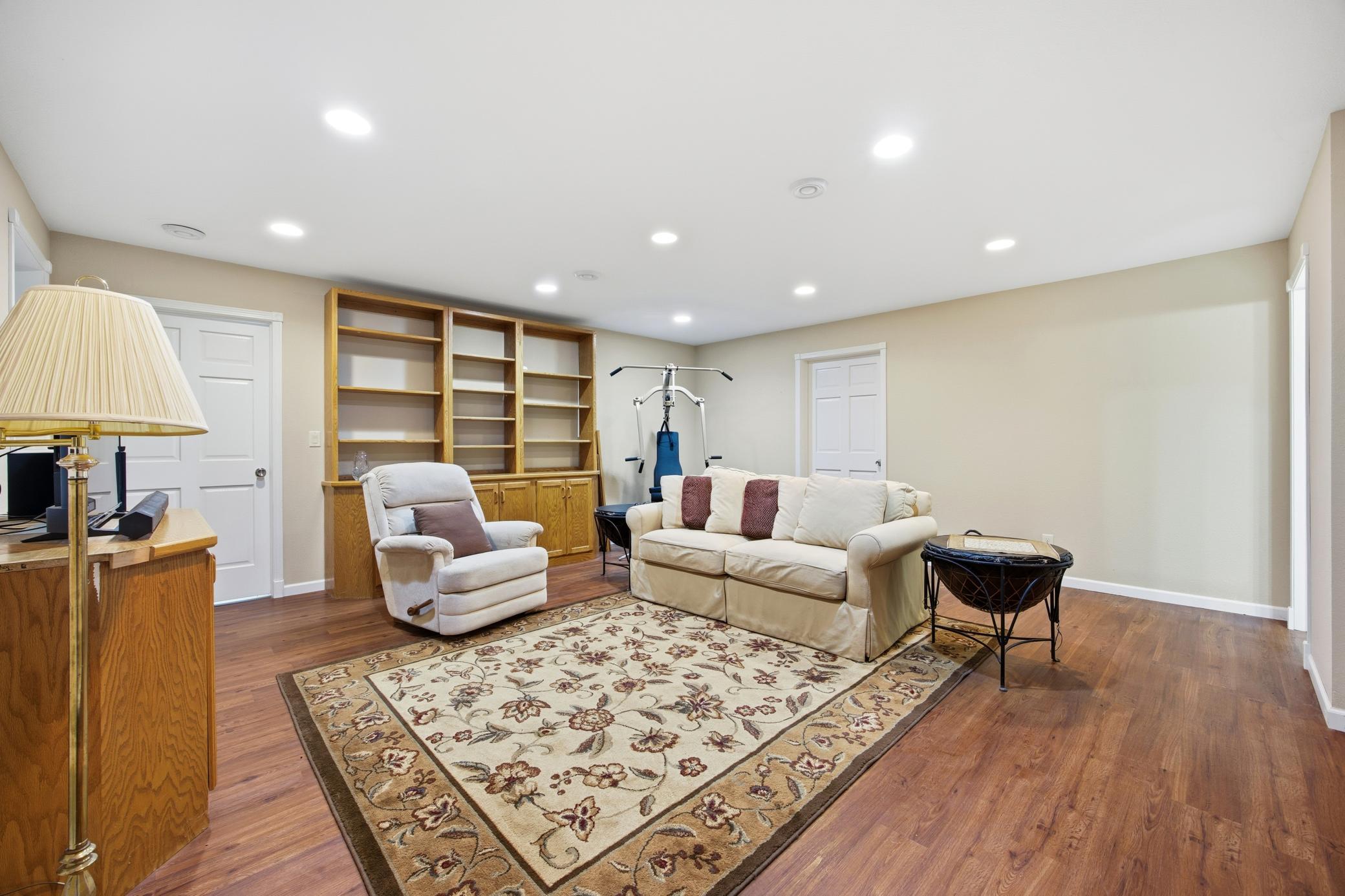 2014 single family home for sale at 3422 73rd Avenue N in Moorhead, MN — 5 bed, 5 bath (photo 33 of 70)