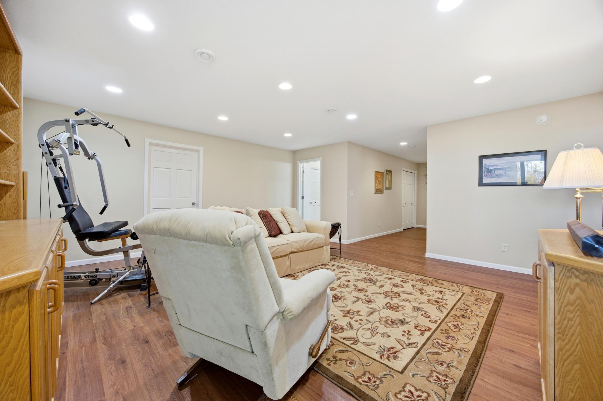 2014 single family home for sale at 3422 73rd Avenue N in Moorhead, MN — 5 bed, 5 bath (photo 34 of 70)