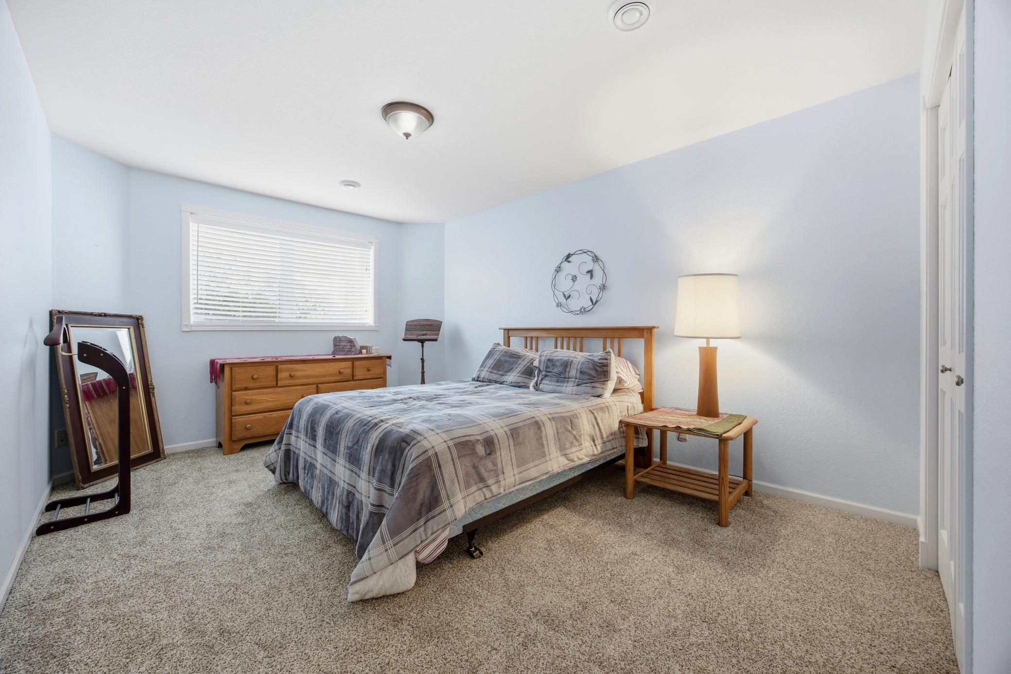 2014 single family home for sale at 3422 73rd Avenue N in Moorhead, MN — 5 bed, 5 bath (photo 37 of 70)