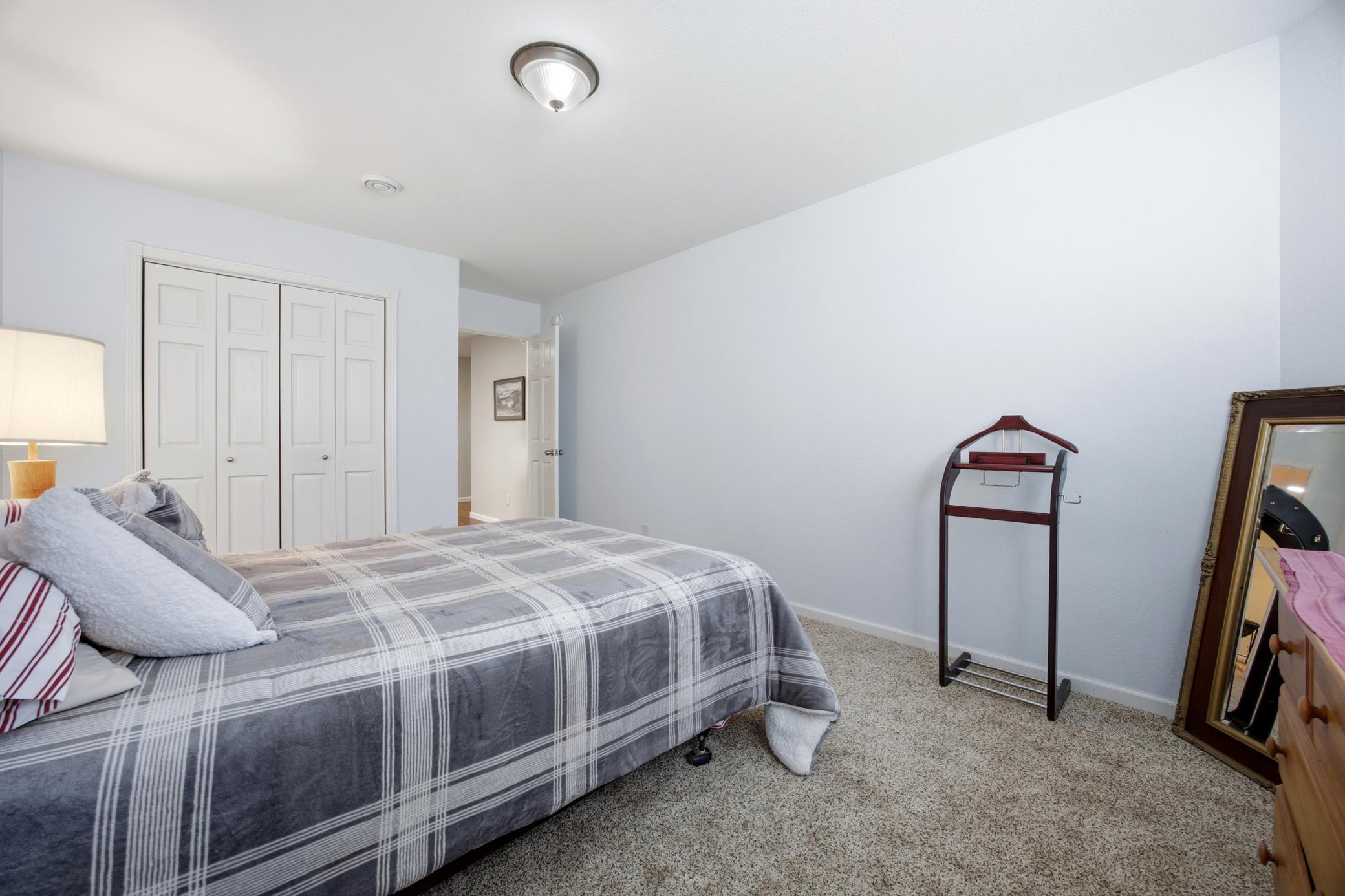 2014 single family home for sale at 3422 73rd Avenue N in Moorhead, MN — 5 bed, 5 bath (photo 38 of 70)