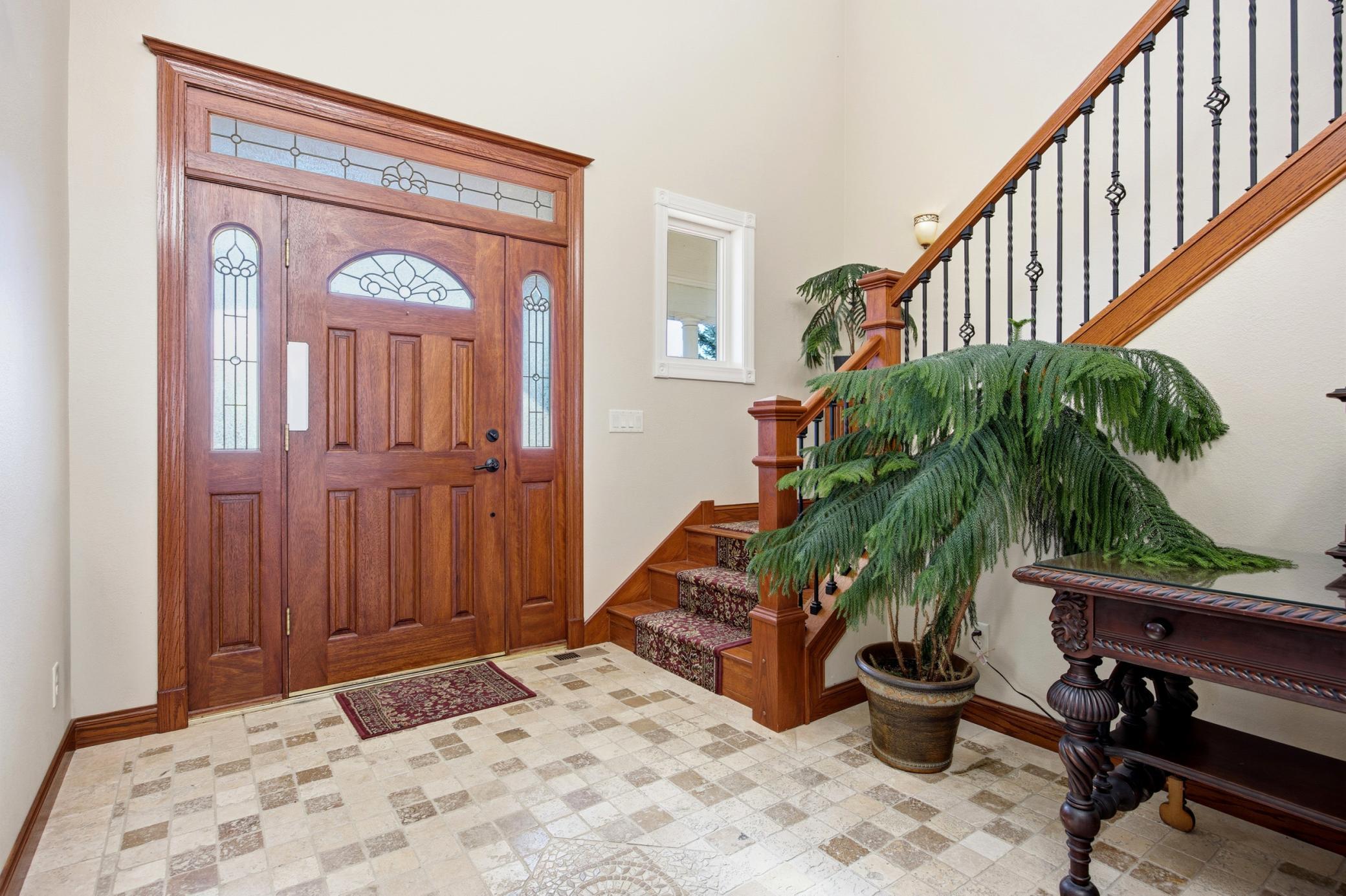 2014 single family home for sale at 3422 73rd Avenue N in Moorhead, MN — 5 bed, 5 bath (photo 6 of 70)
