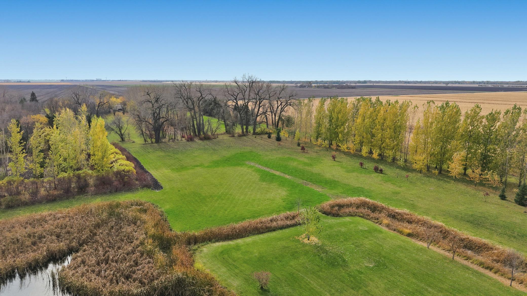 2014 single family home for sale at 3422 73rd Avenue N in Moorhead, MN — 5 bed, 5 bath (photo 57 of 70)