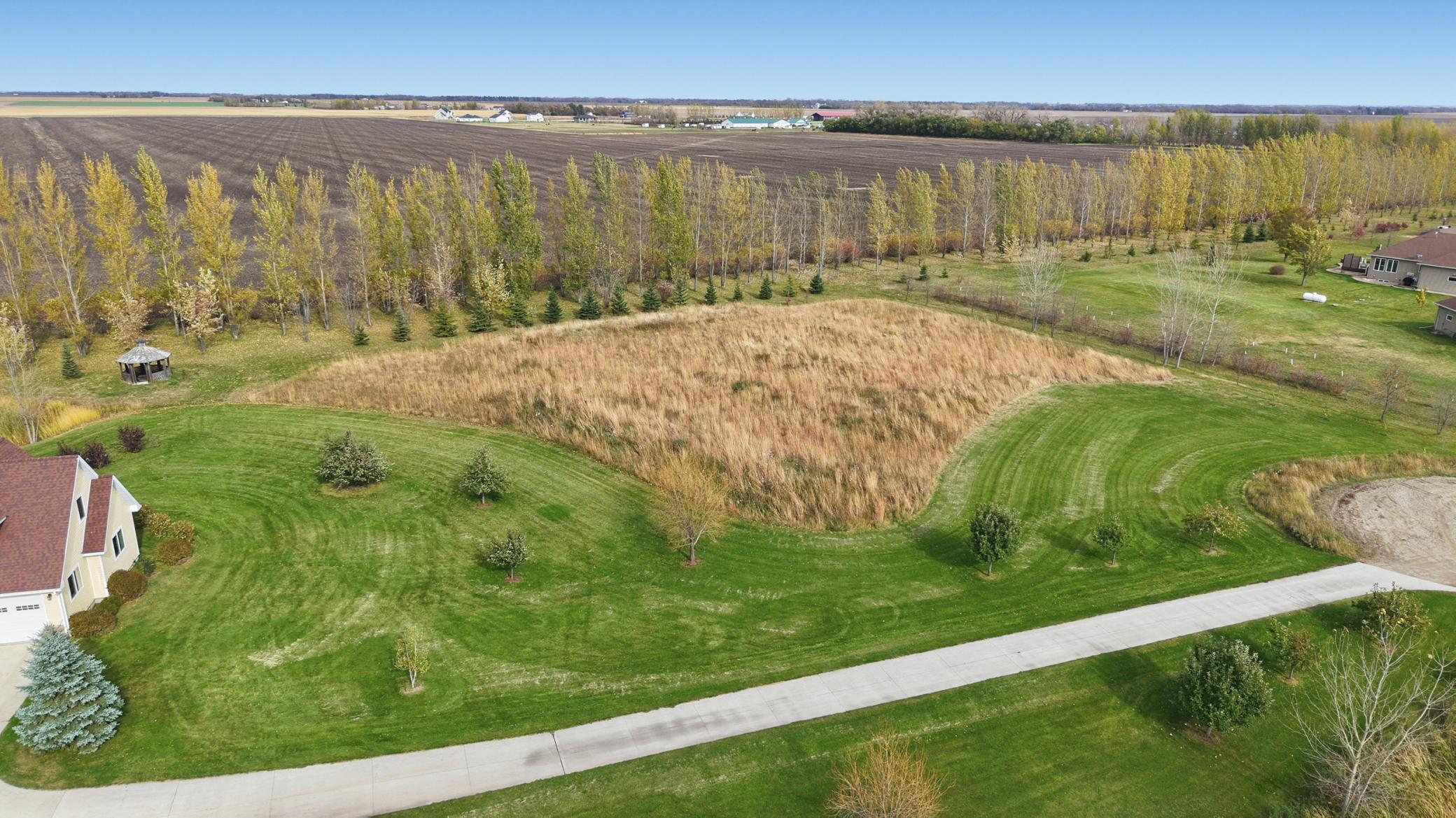 2014 single family home for sale at 3422 73rd Avenue N in Moorhead, MN — 5 bed, 5 bath (photo 58 of 70)