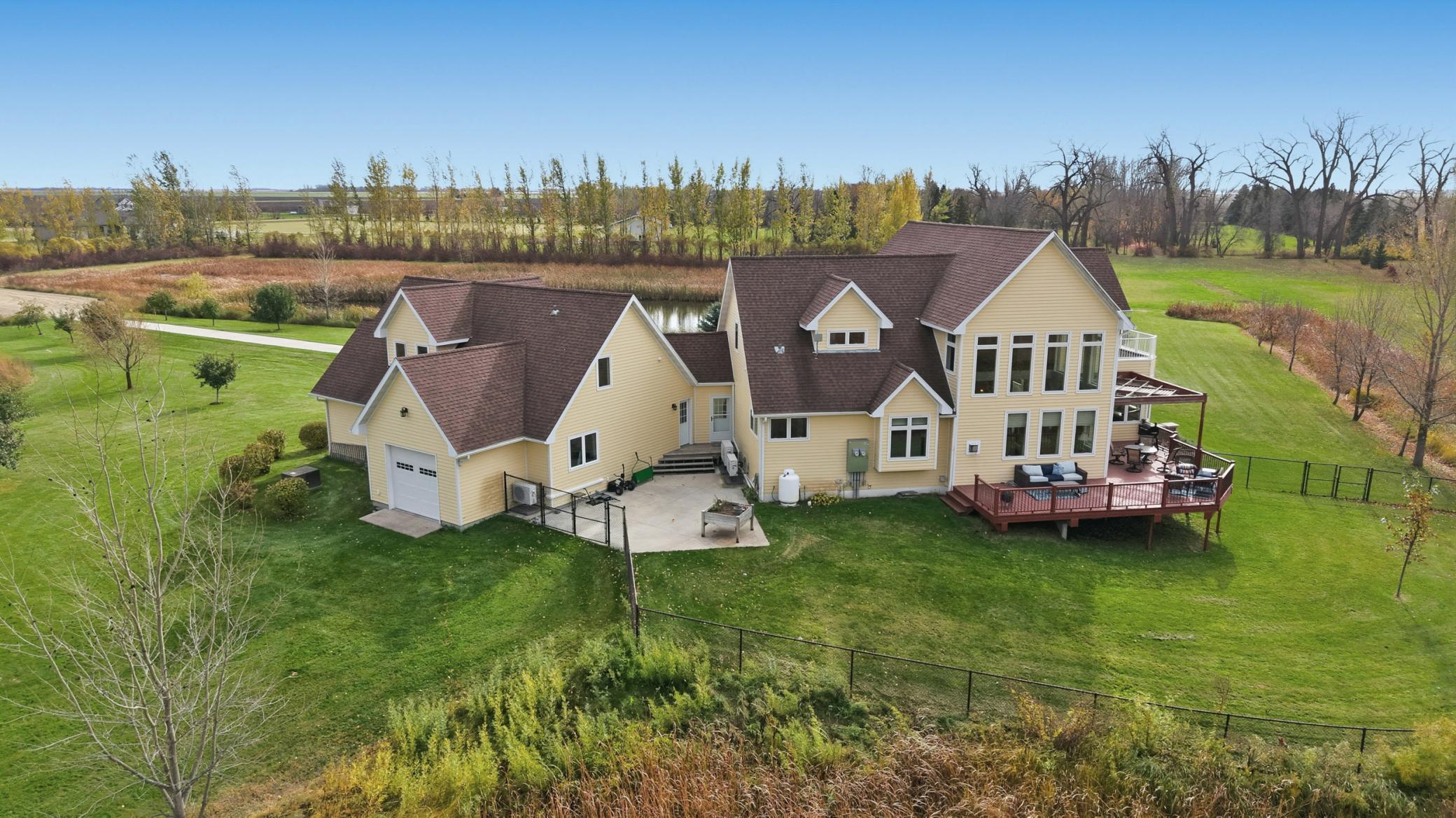 2014 single family home for sale at 3422 73rd Avenue N in Moorhead, MN — 5 bed, 5 bath (photo 68 of 70)