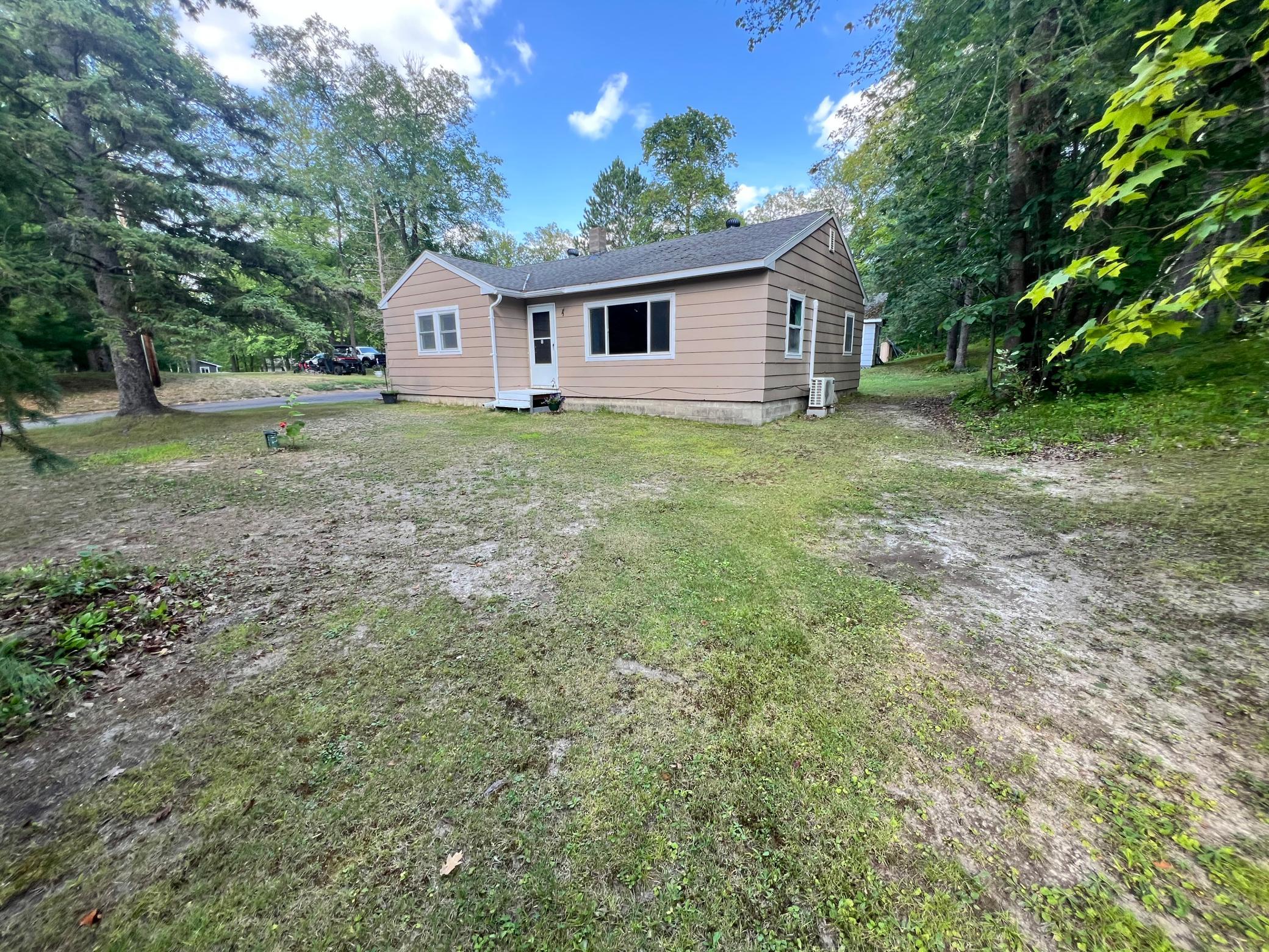 1960 single family home for sale at 1619 Horseshoe Lake Road in Grand Rapids, MN — 3 bed, 1 bath (photo 3 of 32)