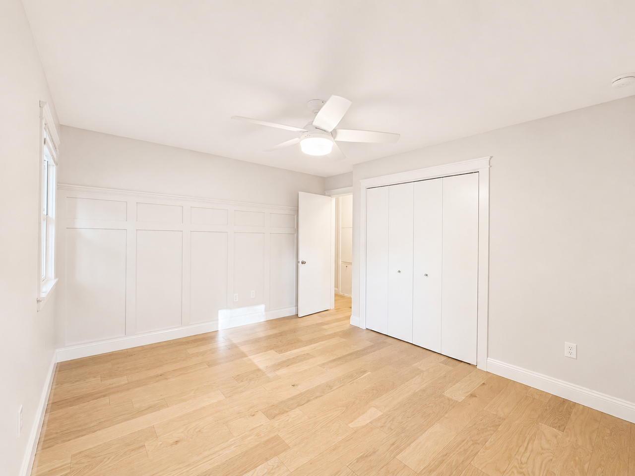 1960 single family home for sale at 1427 Lori Avenue in Detroit Lakes, MN — 4 bed, 3 bath (photo 13 of 32)