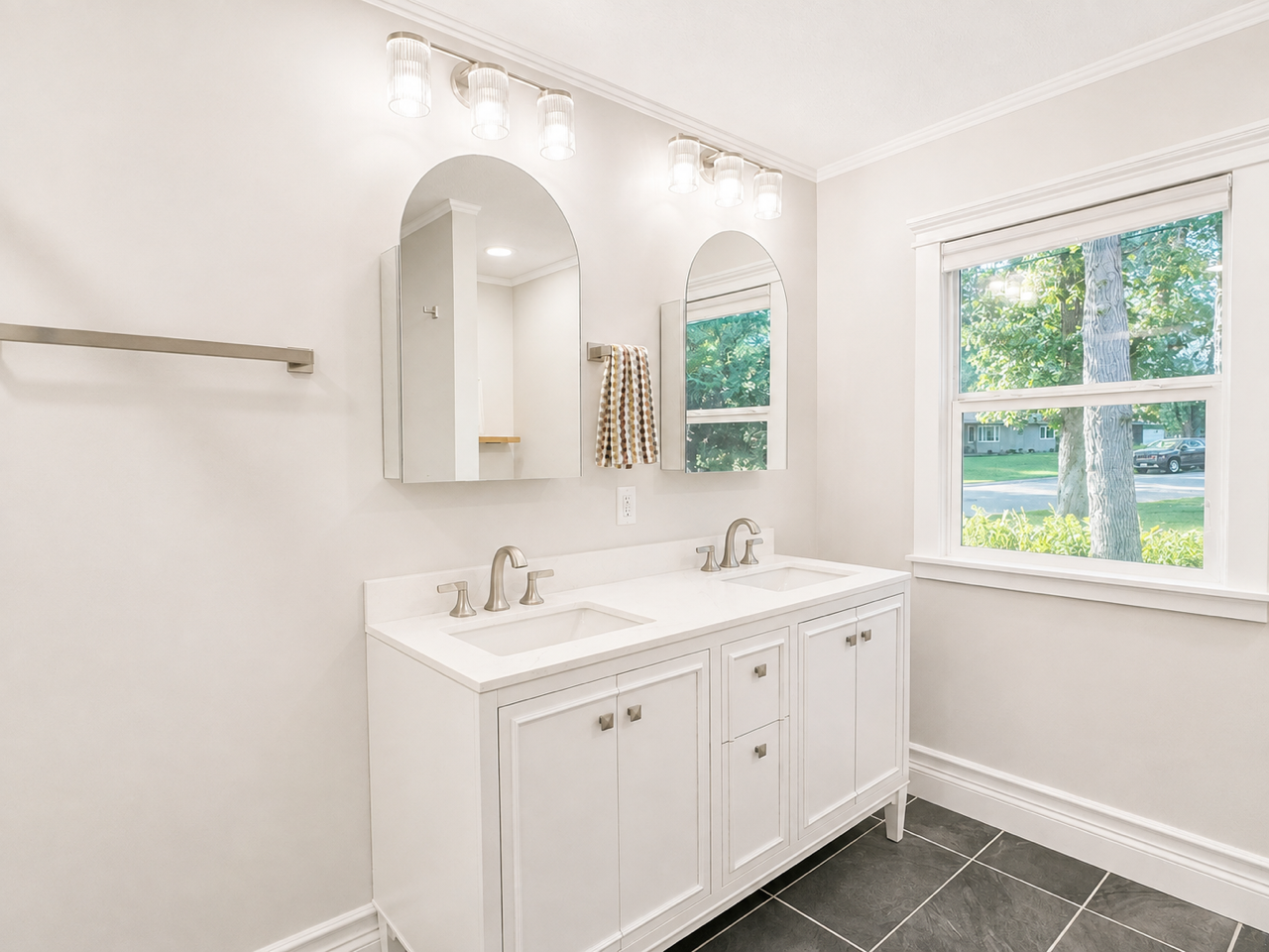 1960 single family home for sale at 1427 Lori Avenue in Detroit Lakes, MN — 4 bed, 3 bath (photo 20 of 32)